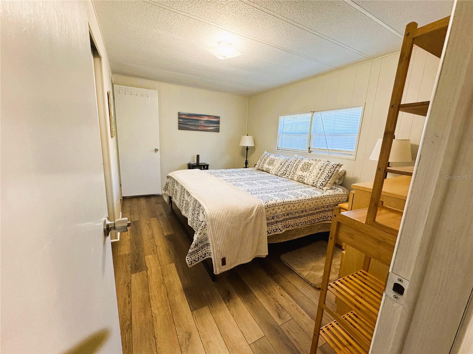 106 ROYAL PALM DR, LEESBURG, FL, 34748