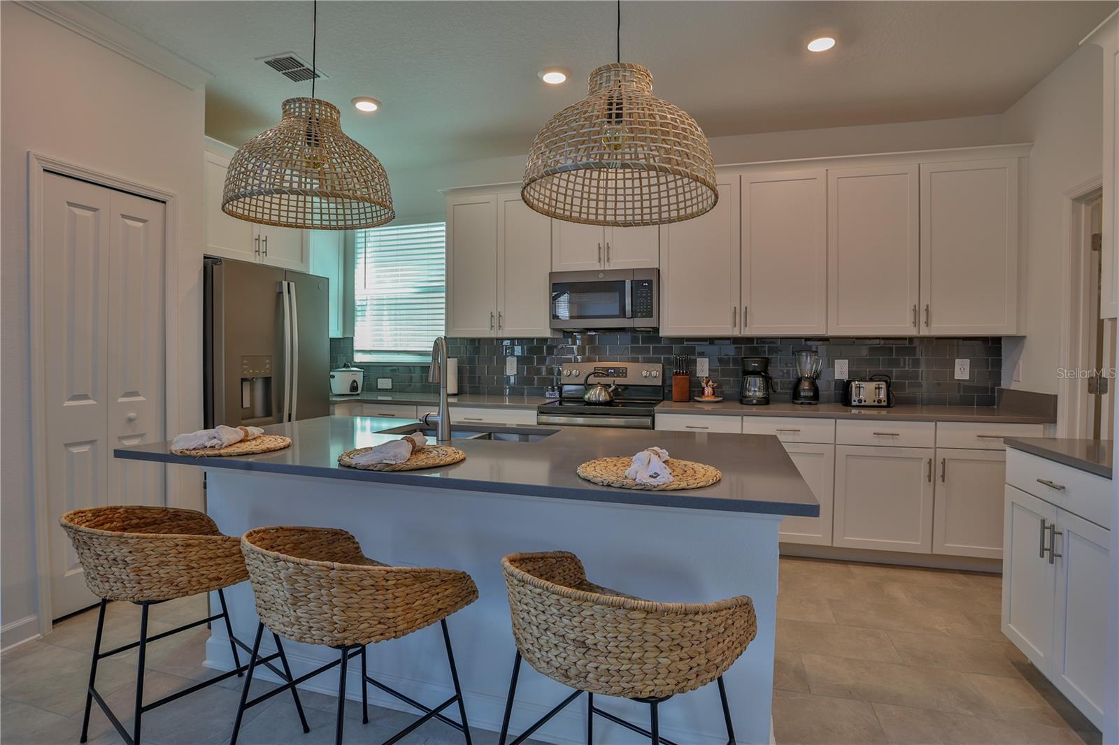 9115 SOMMERSET HILLS DR, DAVENPORT, FL, 33896