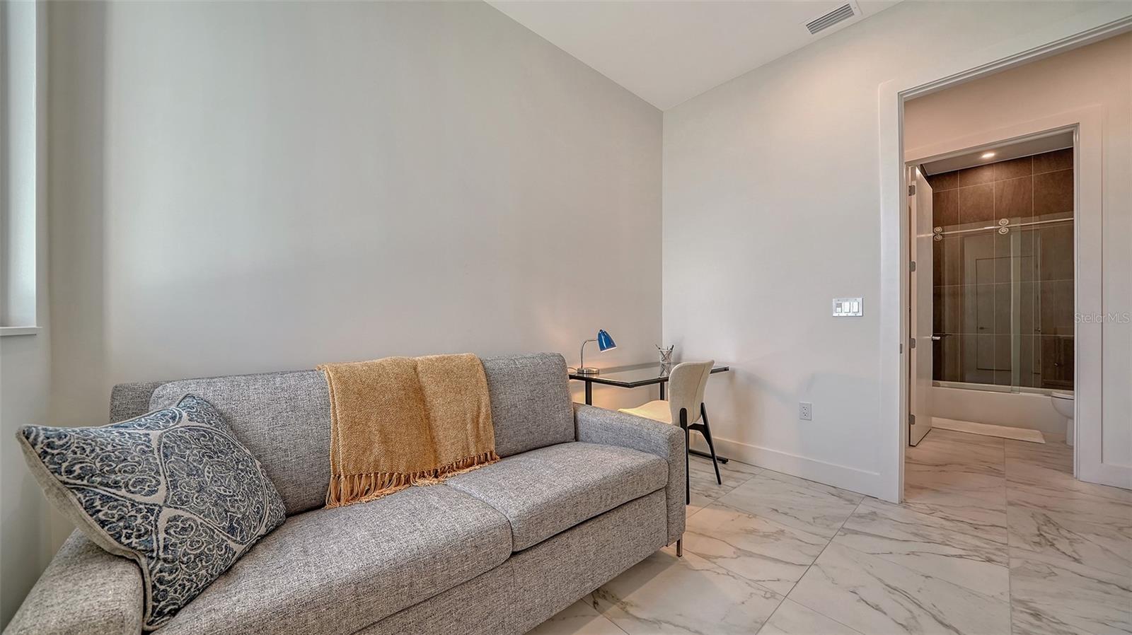 33 S PALM AVE #0804, SARASOTA, FL, 34236