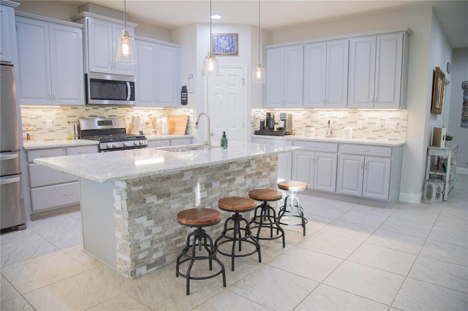 4237 BALCONY BREEZE DR, LAND O LAKES, FL, 34638
