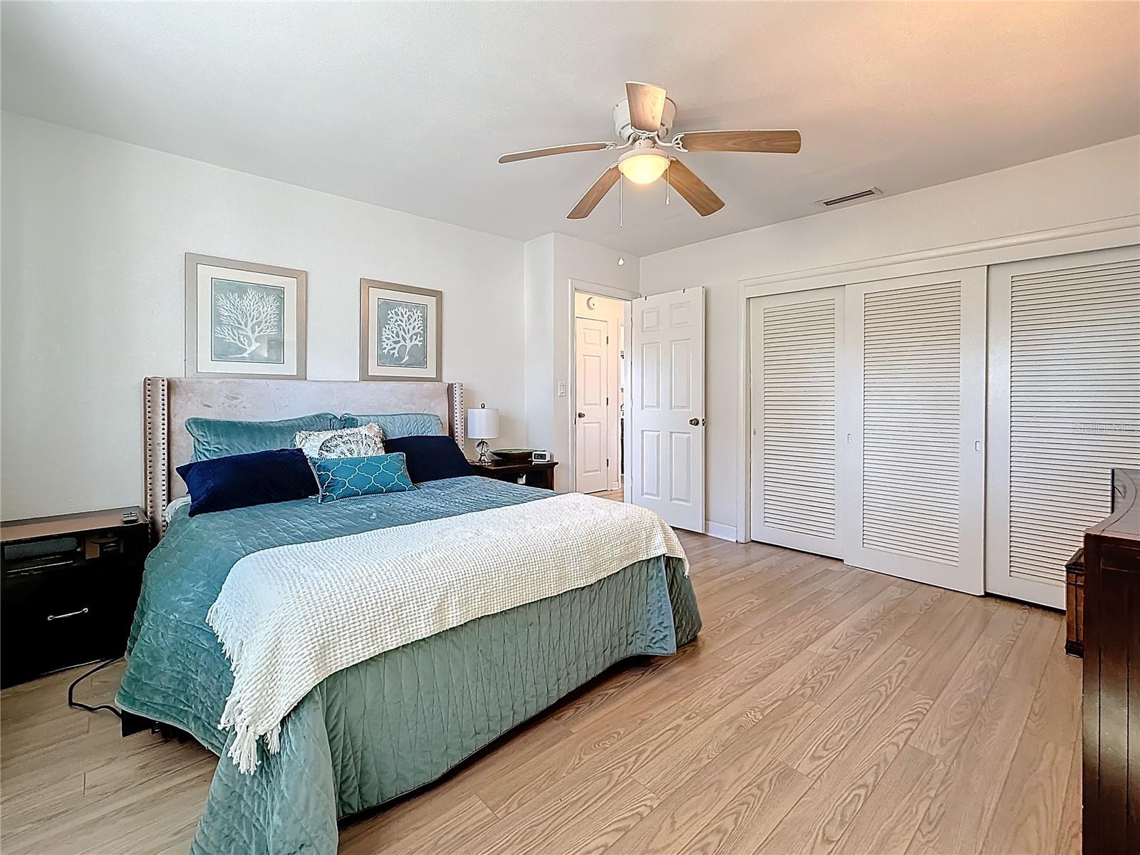 4100 NARVAREZ WAY S, ST PETERSBURG, FL, 33712