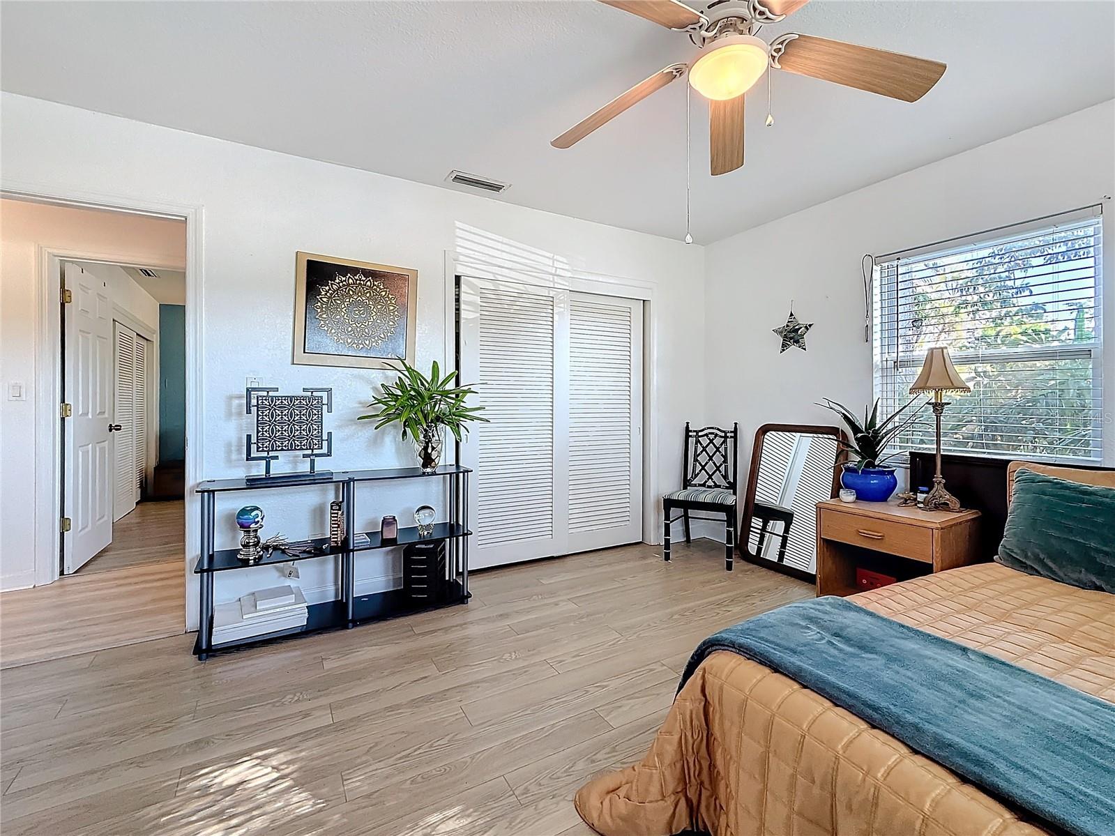 4100 NARVAREZ WAY S, ST PETERSBURG, FL, 33712