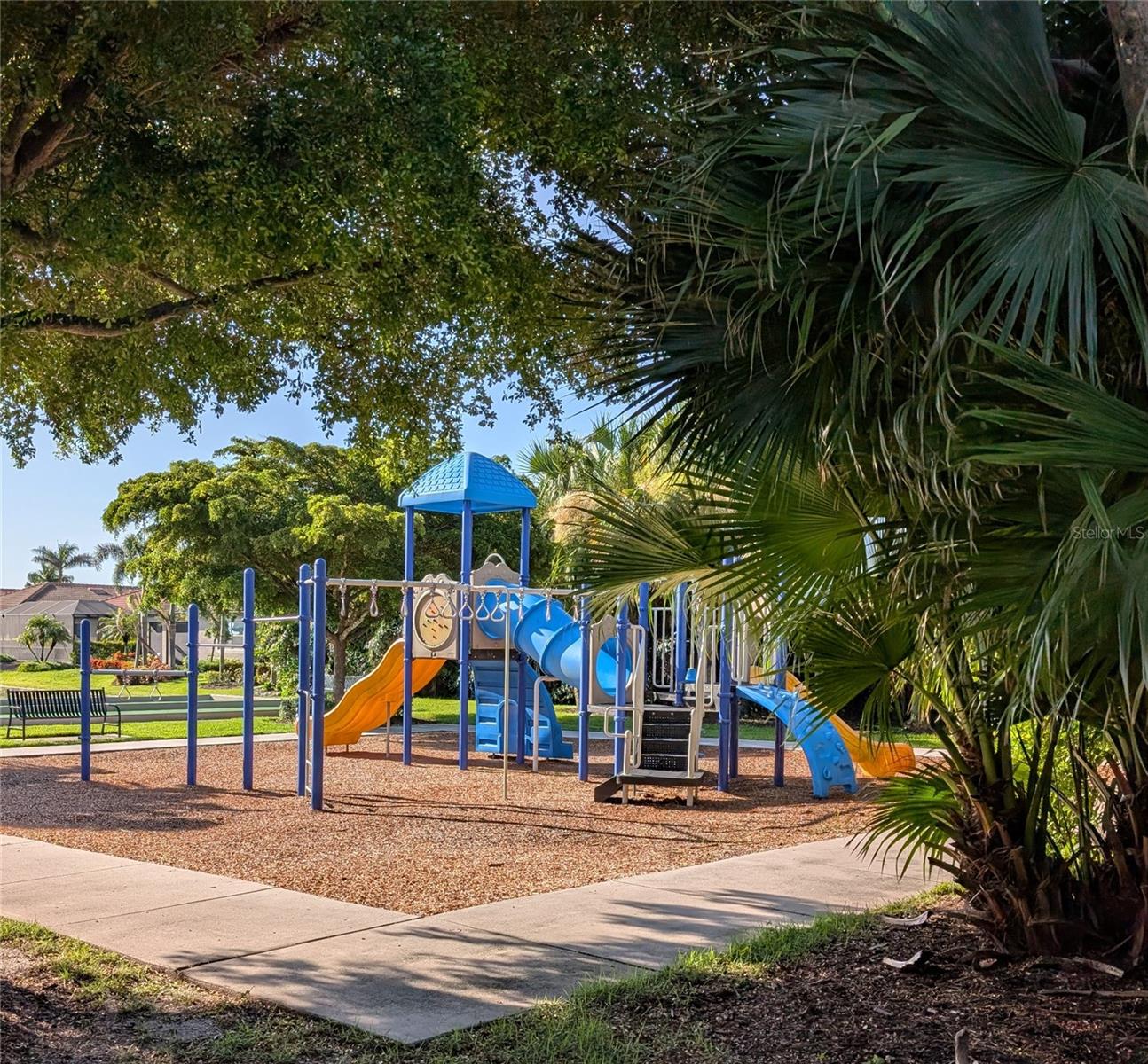 700 MARAVIYA BLVD, NOKOMIS, FL, 34275