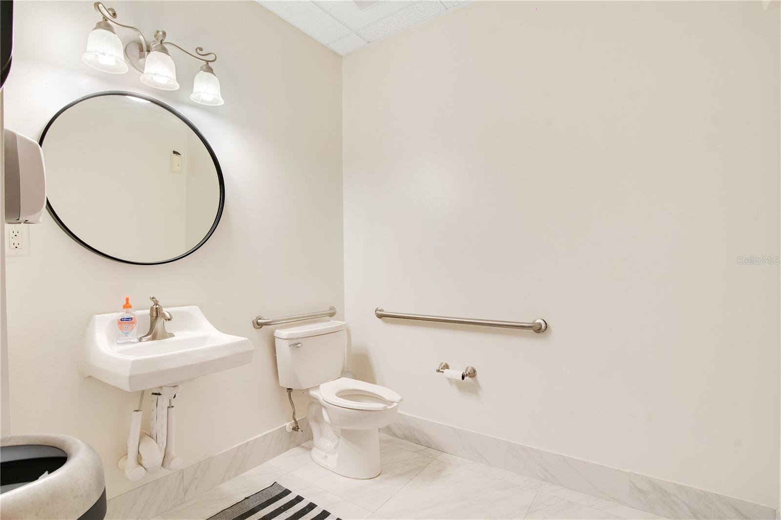 1221 W FAIRBANKS AVE, ORLANDO, FL, 32804