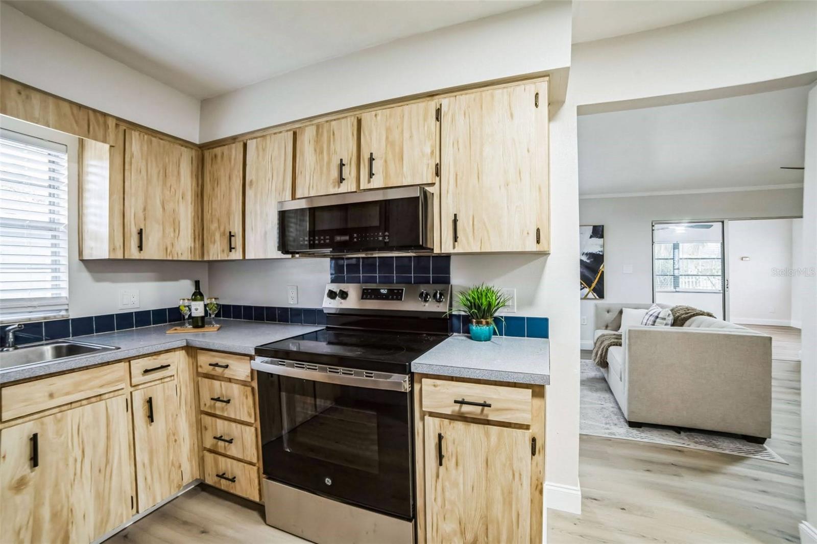 21 CEDAR DR, DAVENPORT, FL, 33837