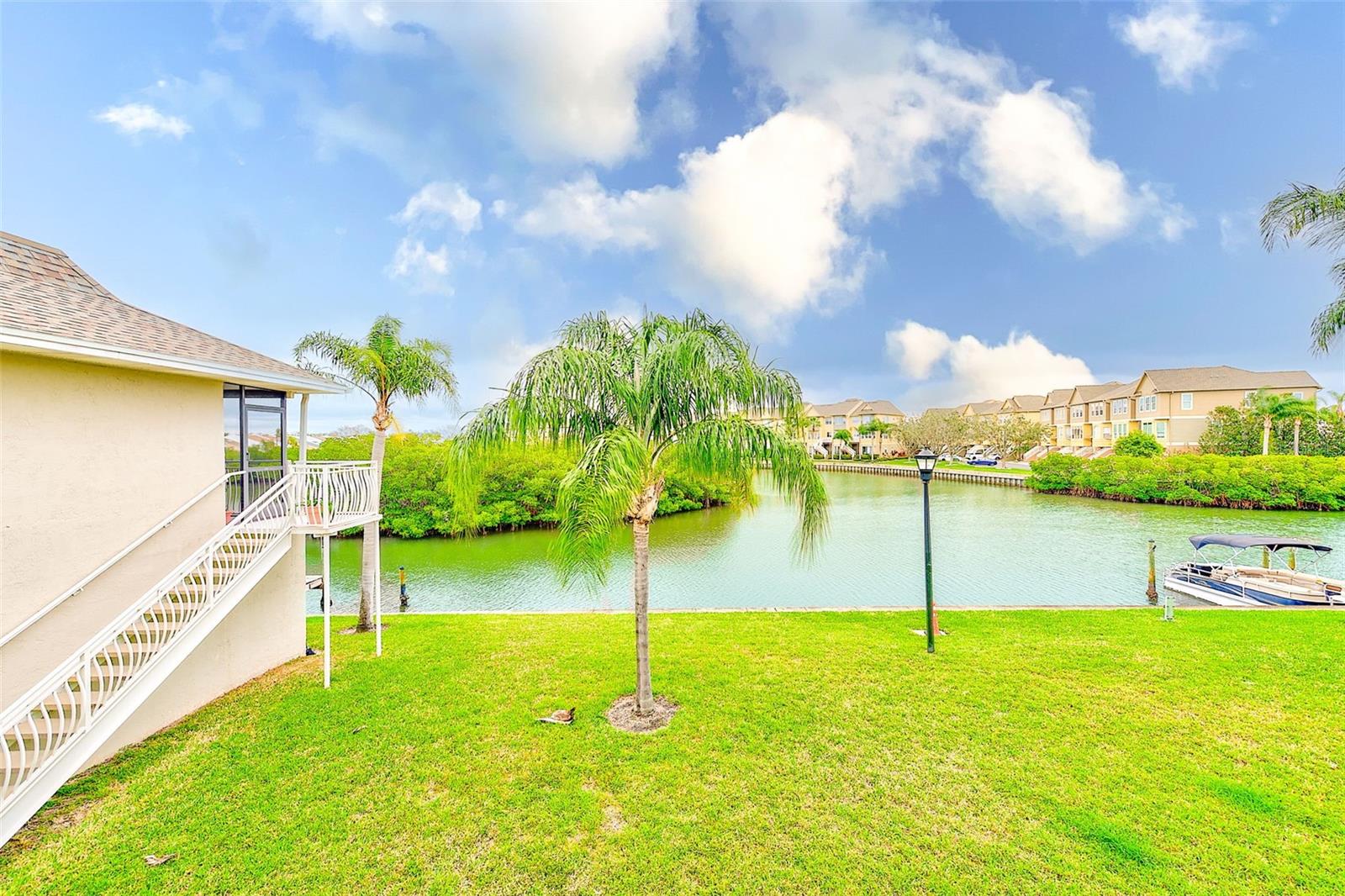 8810 BAY POINTE DR #B209, TAMPA, FL, 33615