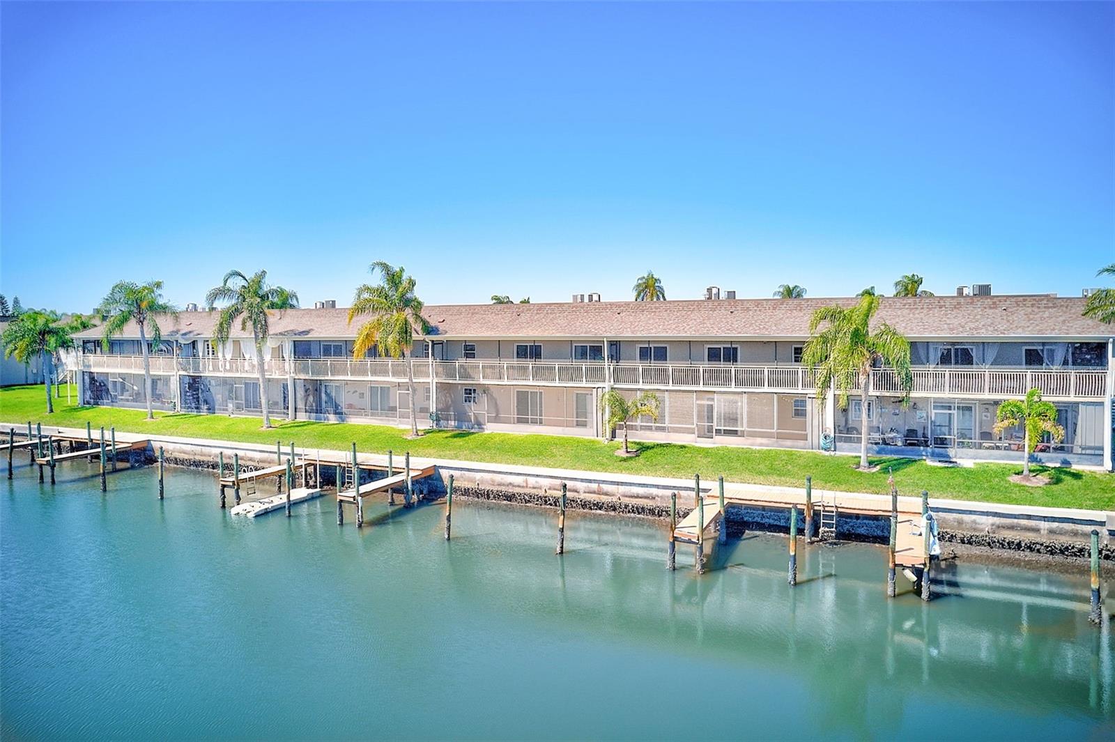 8810 BAY POINTE DR #B209, TAMPA, FL, 33615