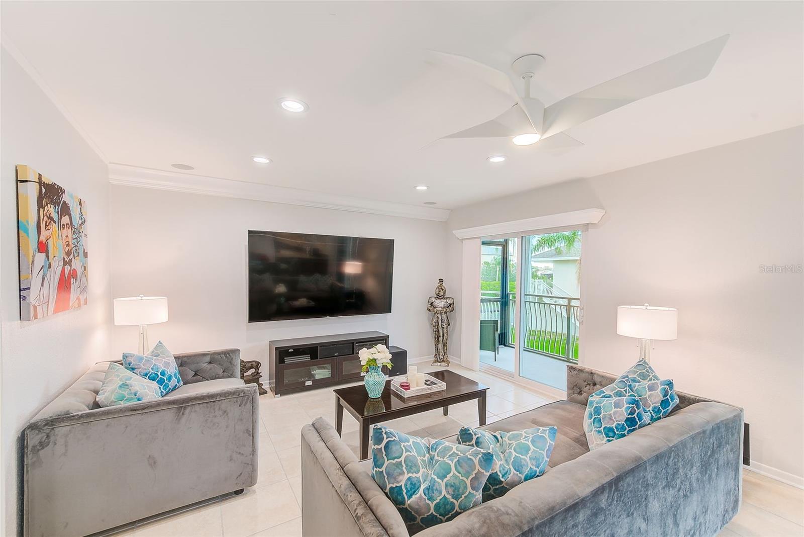 8810 BAY POINTE DR #B209, TAMPA, FL, 33615