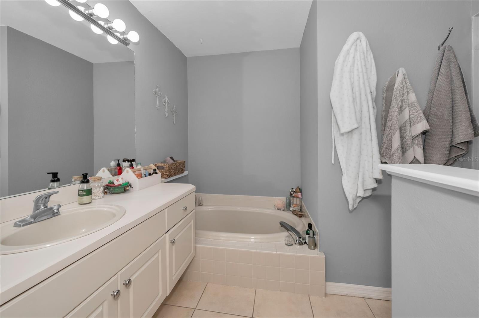 2180 CLOVER HILL RD, PALM HARBOR, FL, 34683