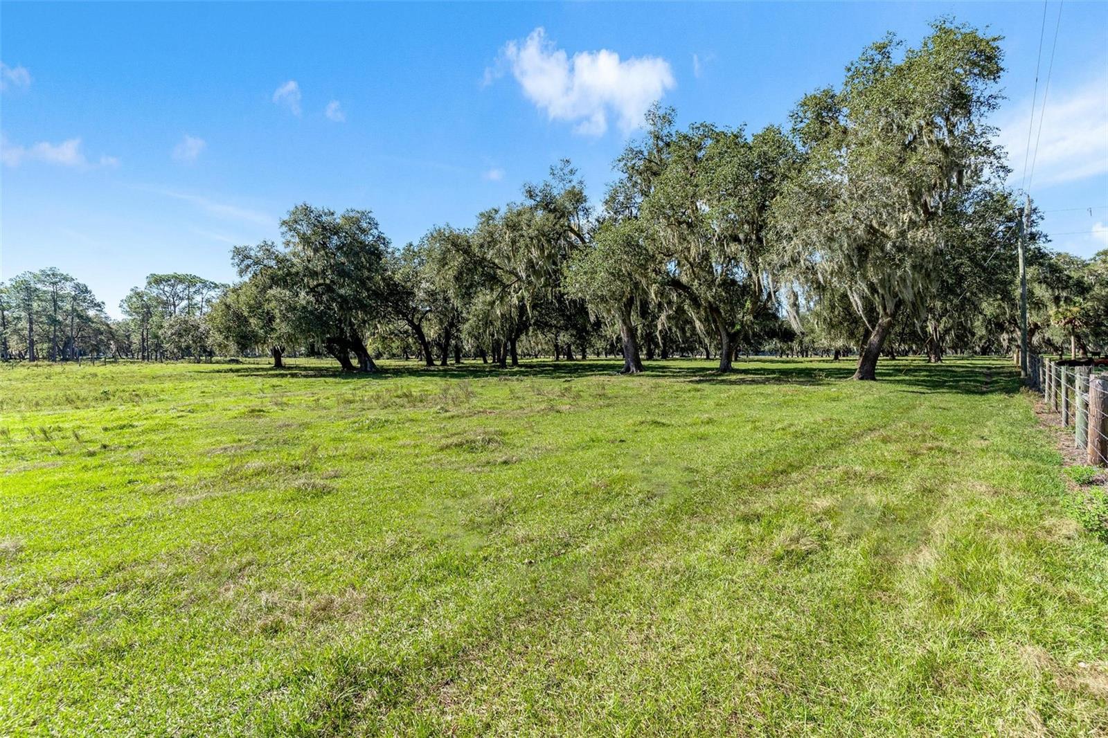 4968 CR 577, CENTER HILL, FL, 33514