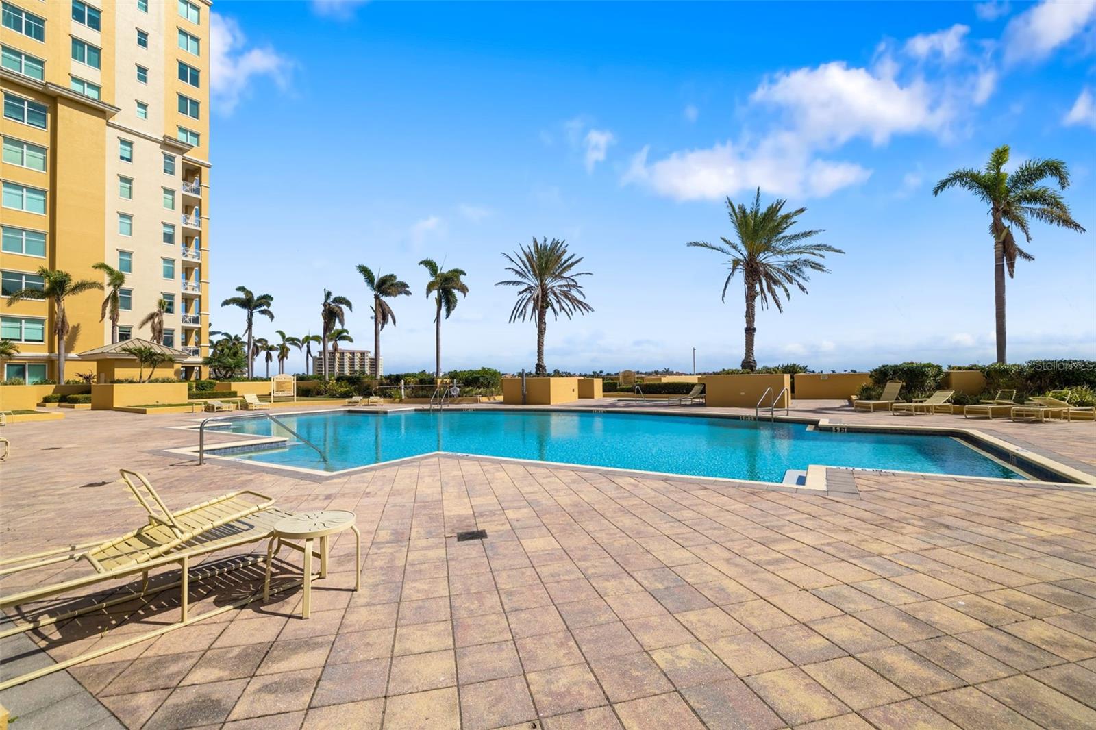 130 RIVIERA DUNES WAY #902, PALMETTO, FL, 34221