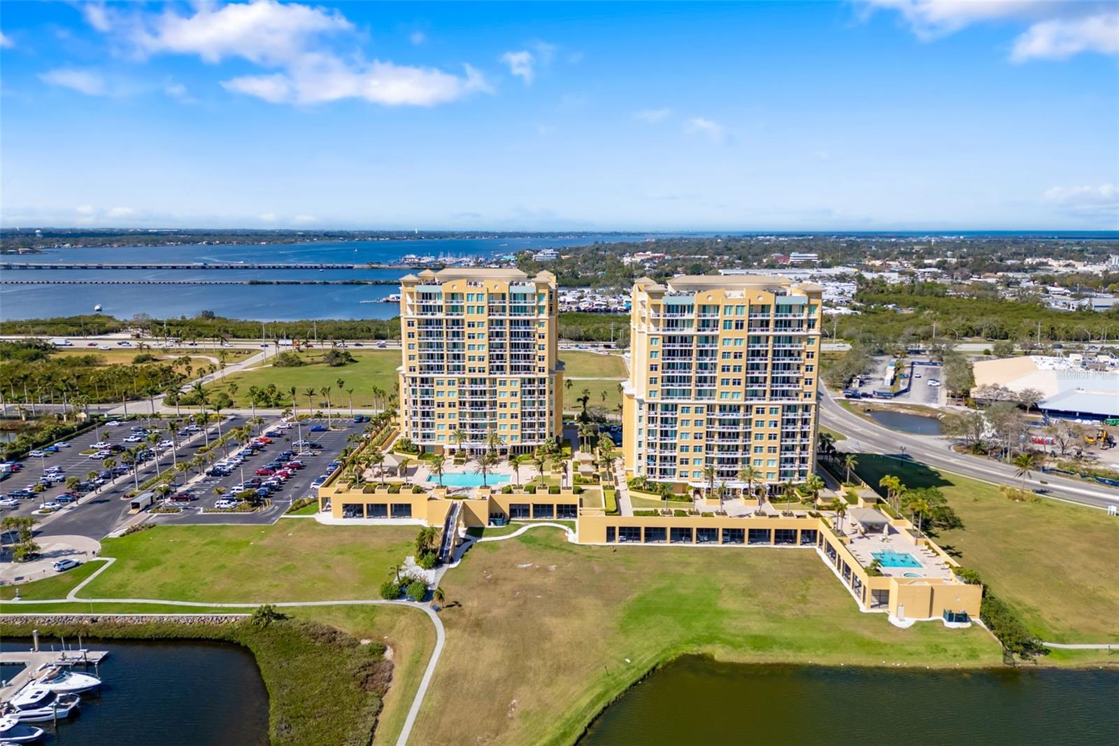 130 RIVIERA DUNES WAY #902, PALMETTO, FL, 34221