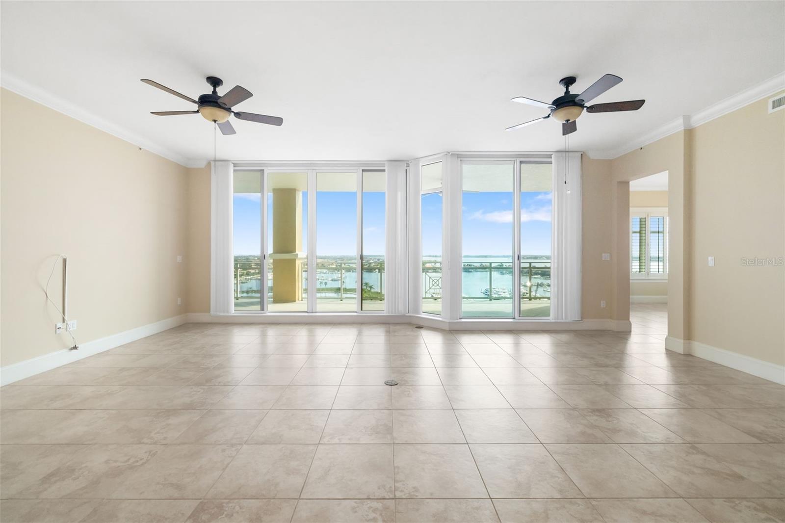 130 RIVIERA DUNES WAY #902, PALMETTO, FL, 34221