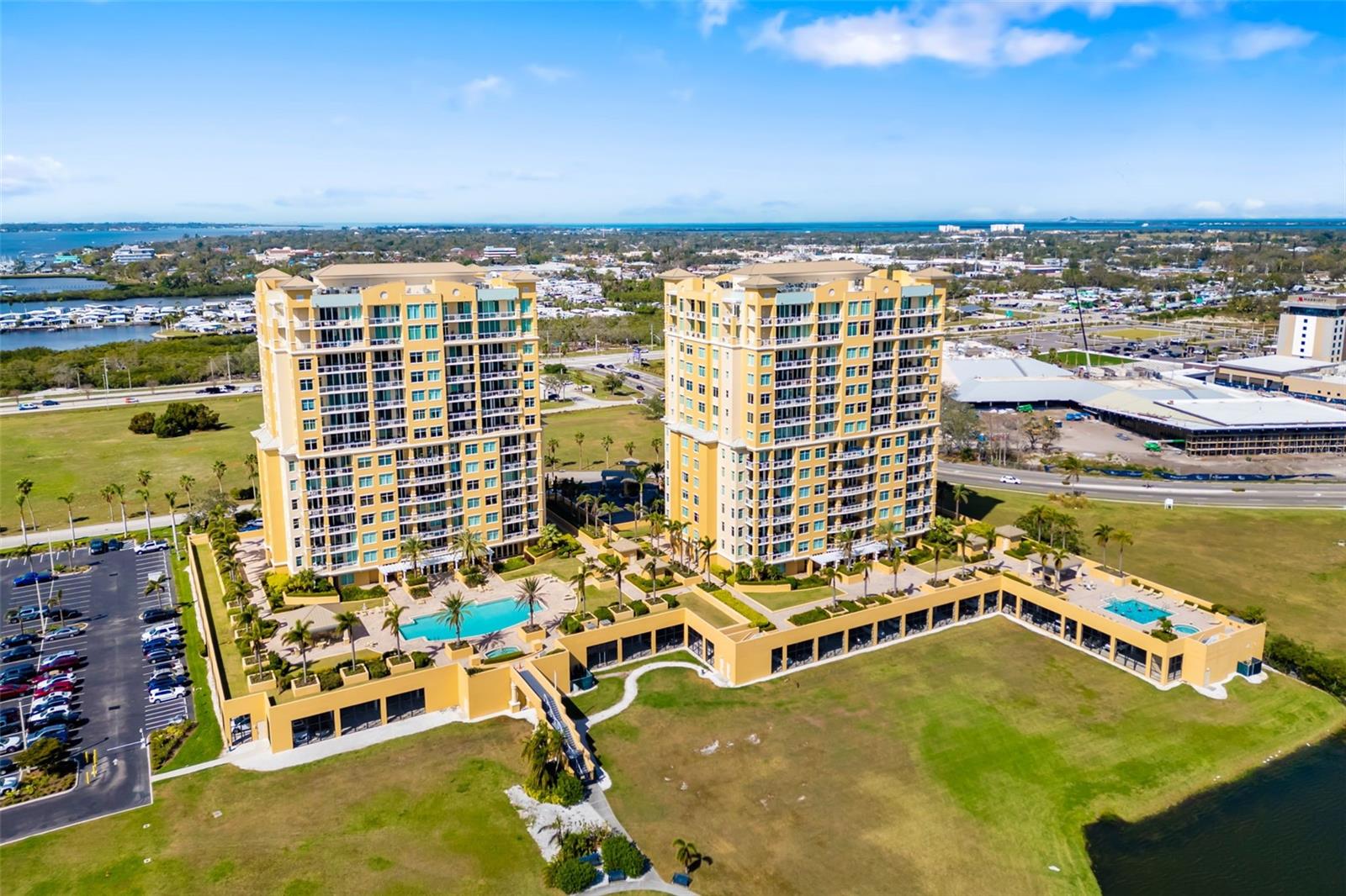 130 RIVIERA DUNES WAY #902, PALMETTO, FL, 34221