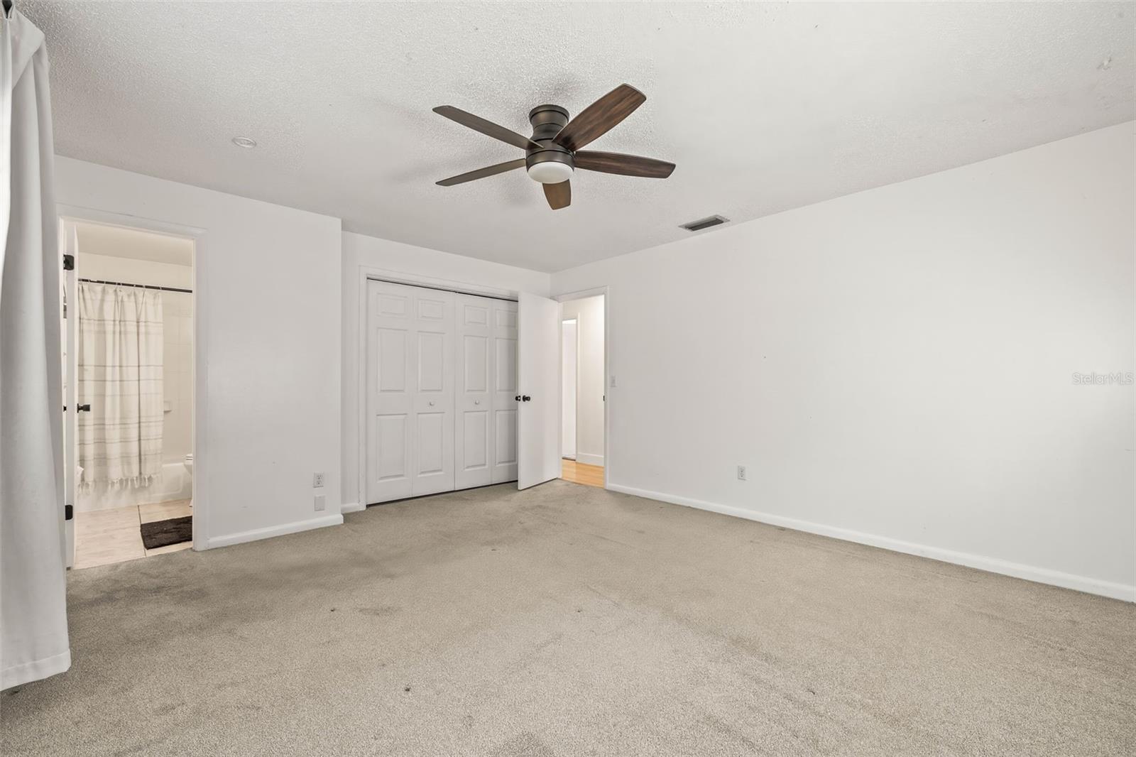 18802 CARR DR, LUTZ, FL, 33559