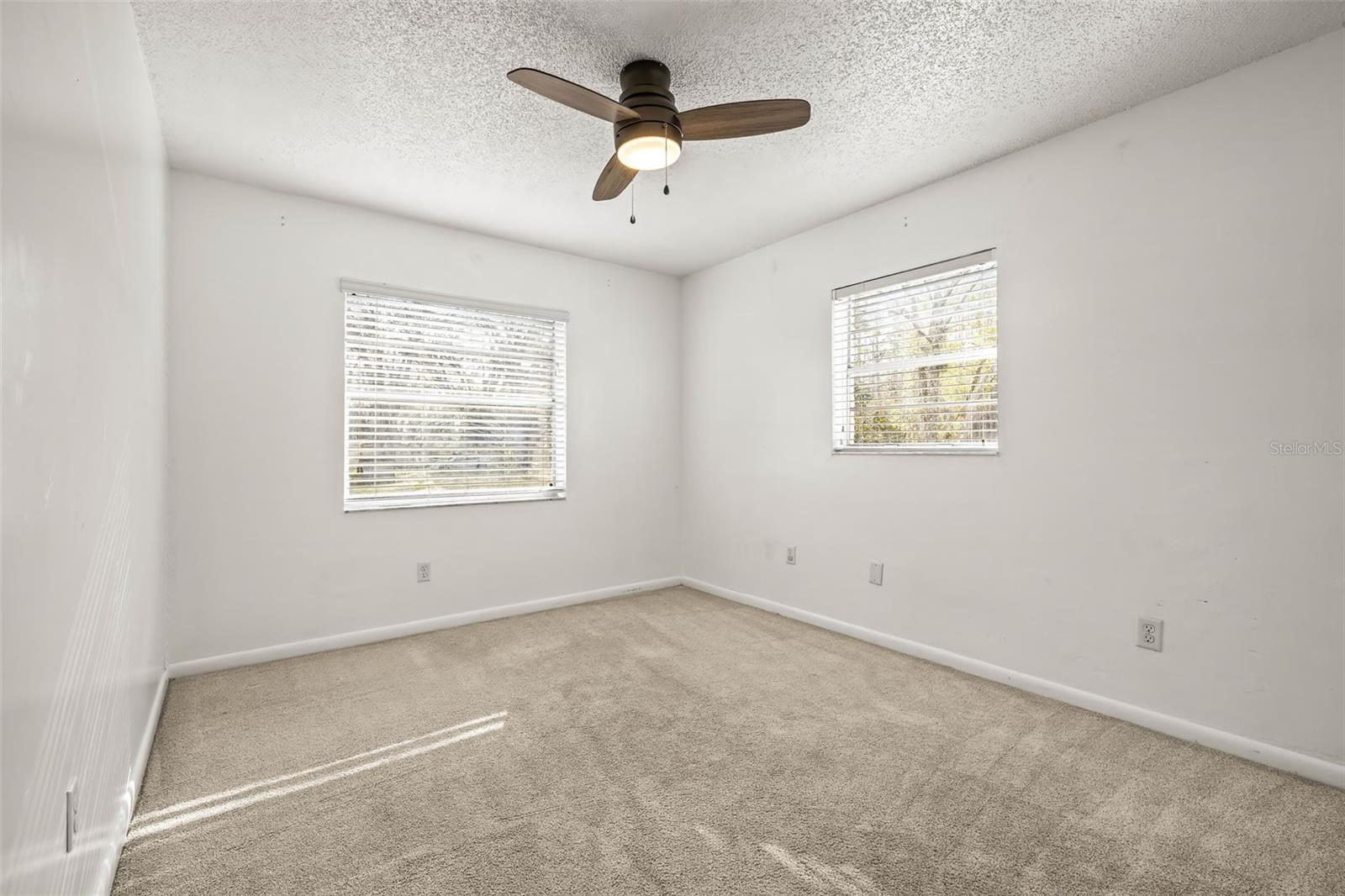 18802 CARR DR, LUTZ, FL, 33559