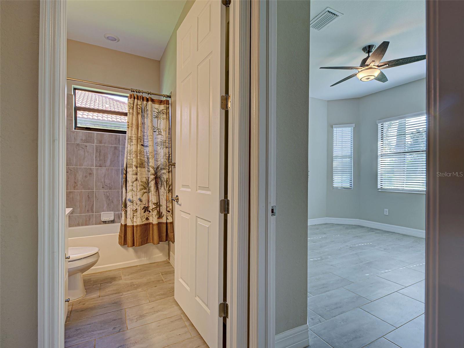 23415 WAVERLY CIR, VENICE, FL, 34293