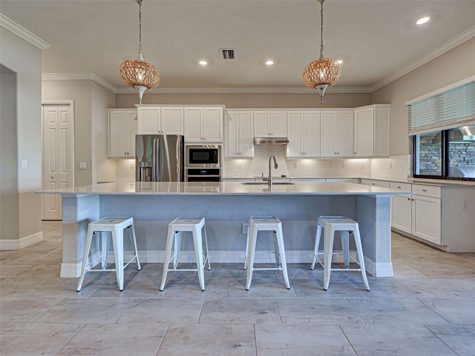 23415 WAVERLY CIR, VENICE, FL, 34293