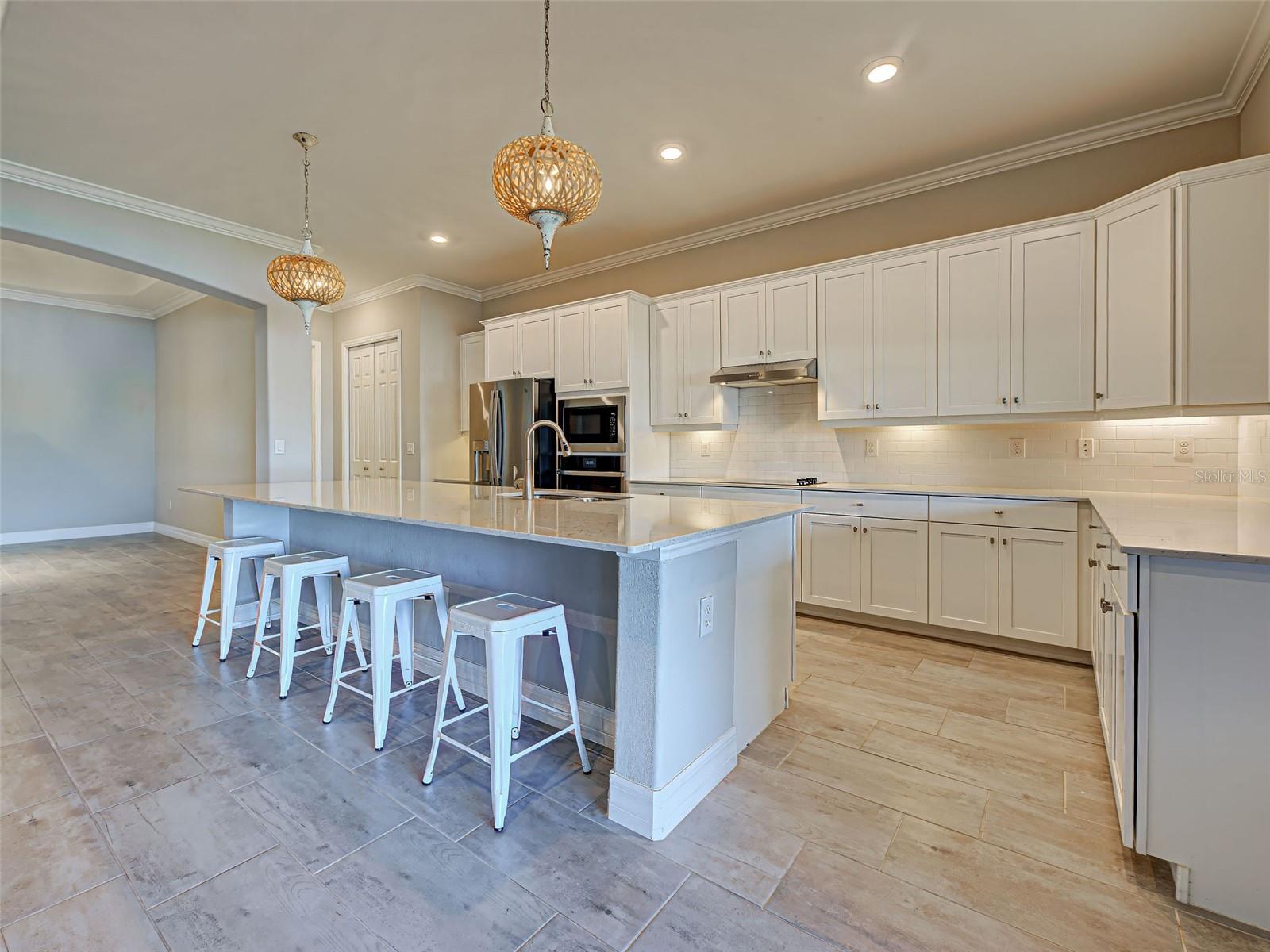 23415 WAVERLY CIR, VENICE, FL, 34293