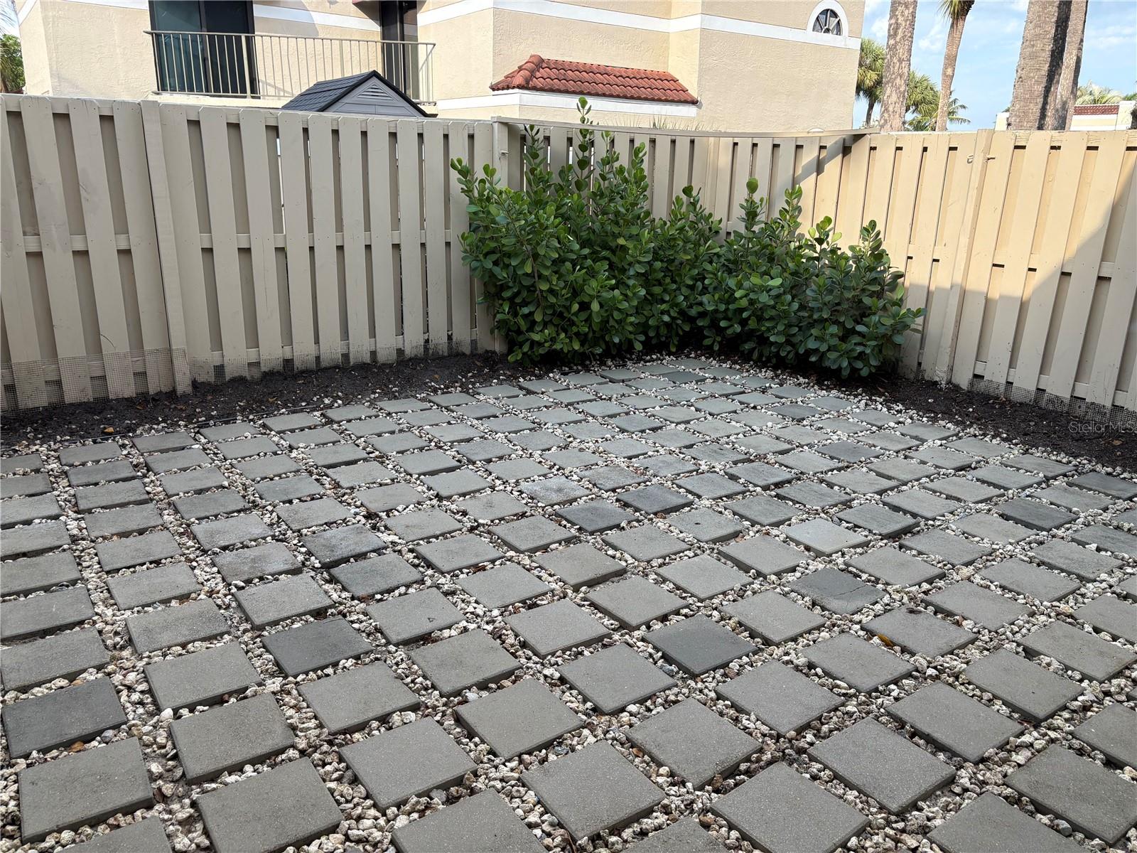 4075 VILLAGE DR #B, DELRAY BEACH, FL, 33445