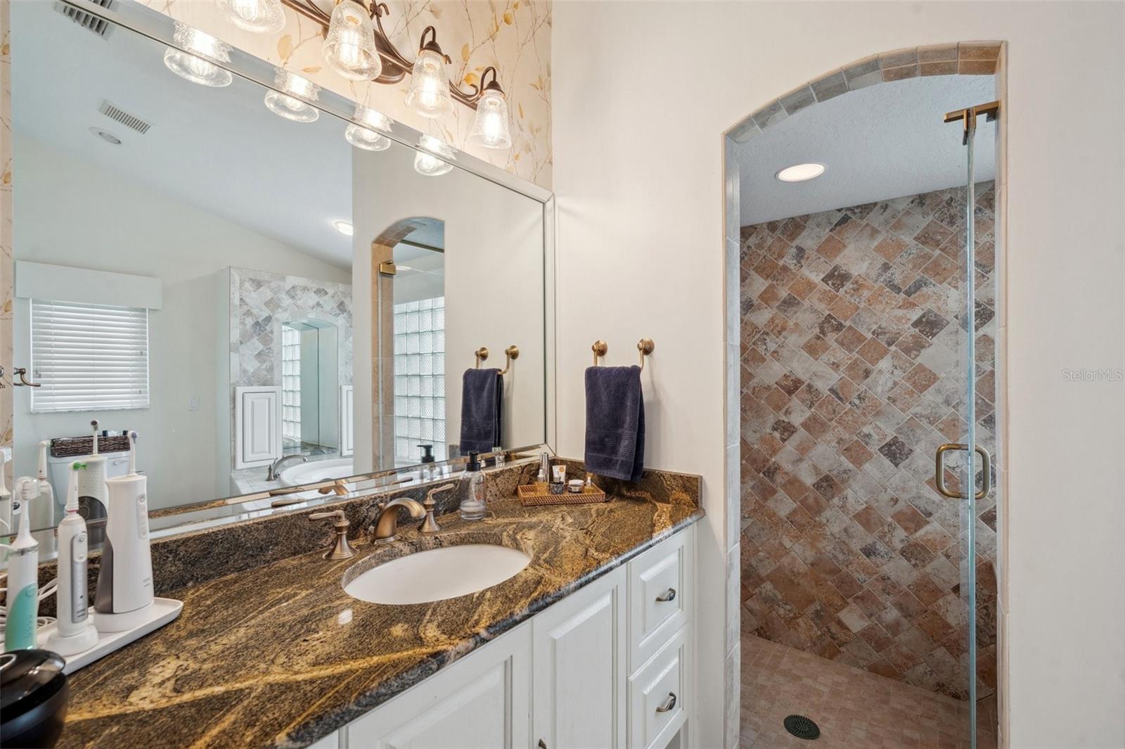 716 SAMANTHA DR, PALM HARBOR, FL, 34683