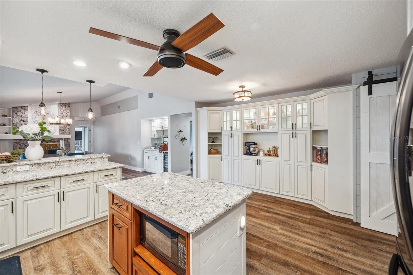 716 SAMANTHA DR, PALM HARBOR, FL, 34683