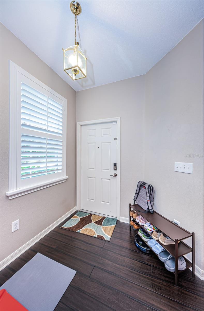 9411 CAVENDISH DR #107, TAMPA, FL, 33626