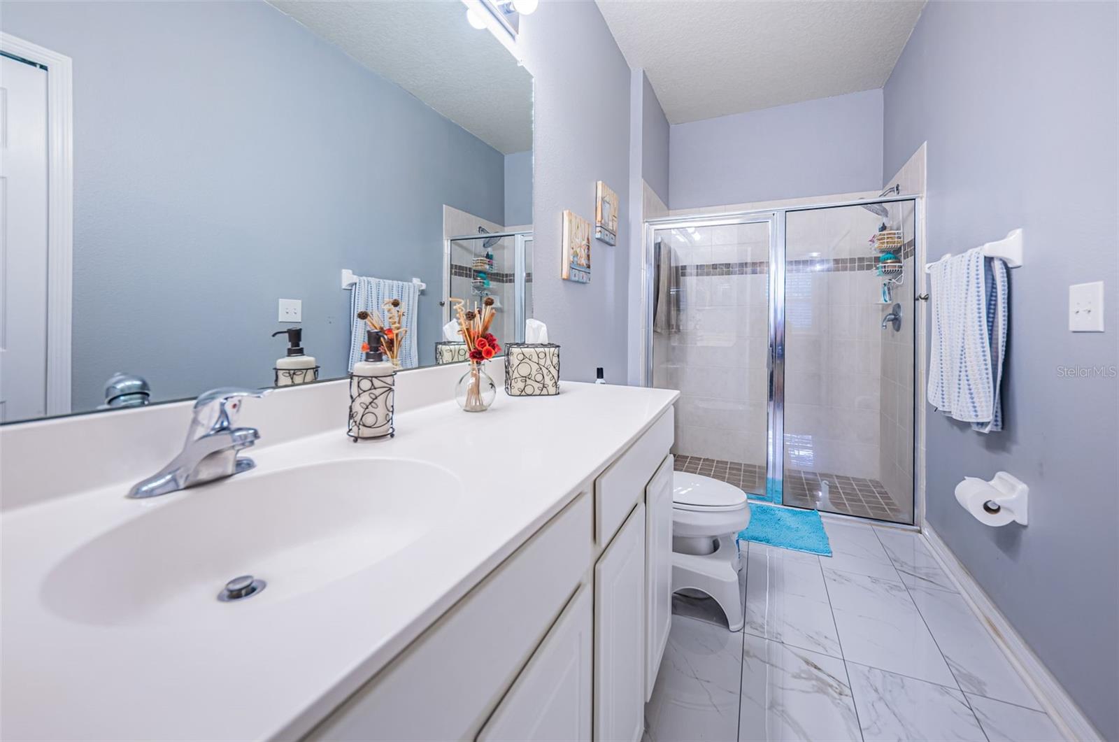 9411 CAVENDISH DR #107, TAMPA, FL, 33626