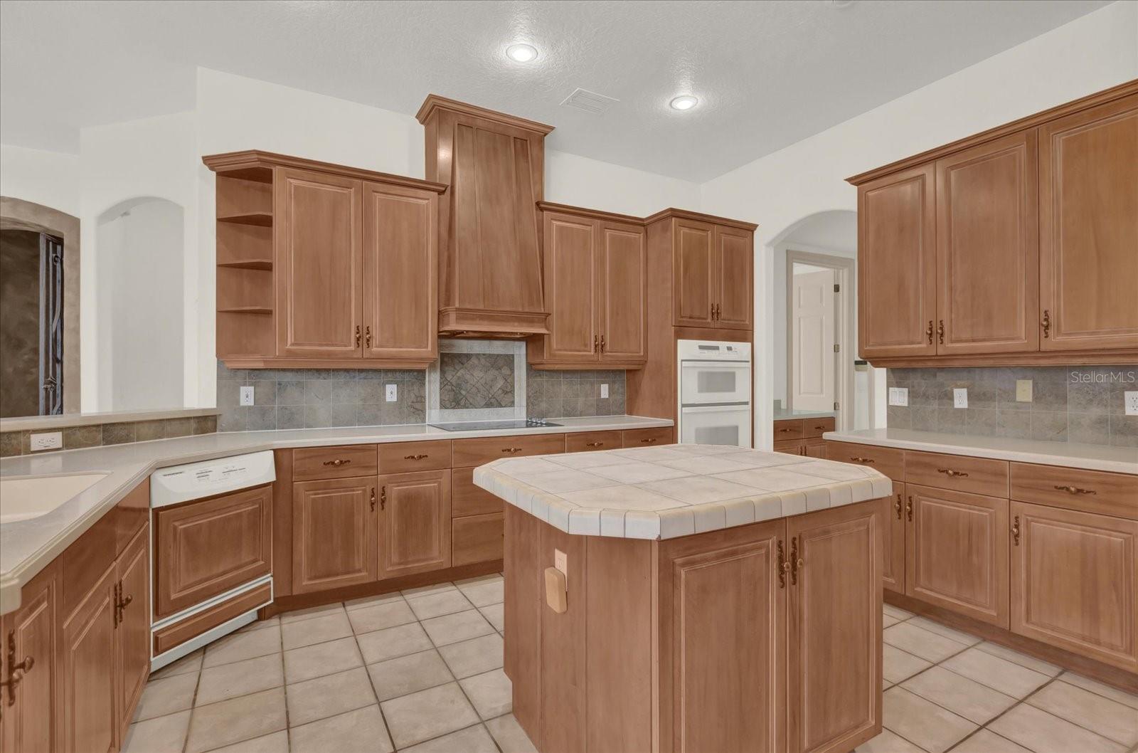 10616 EMERALD CHASE DR, ORLANDO, FL, 32836