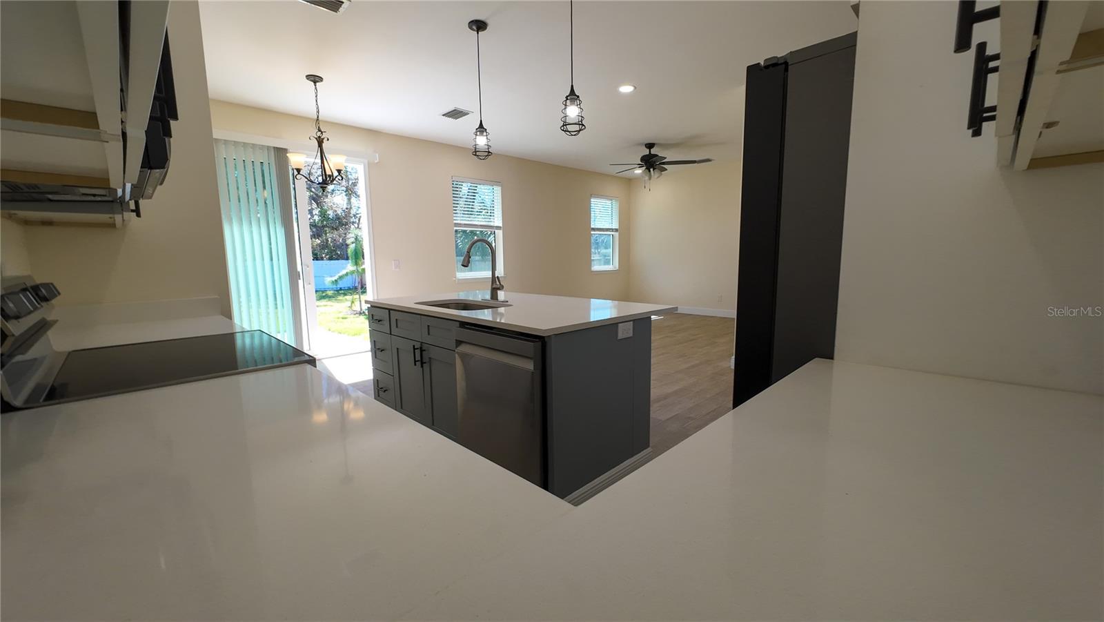 1047 11TH AVE NW, LARGO, FL, 33770