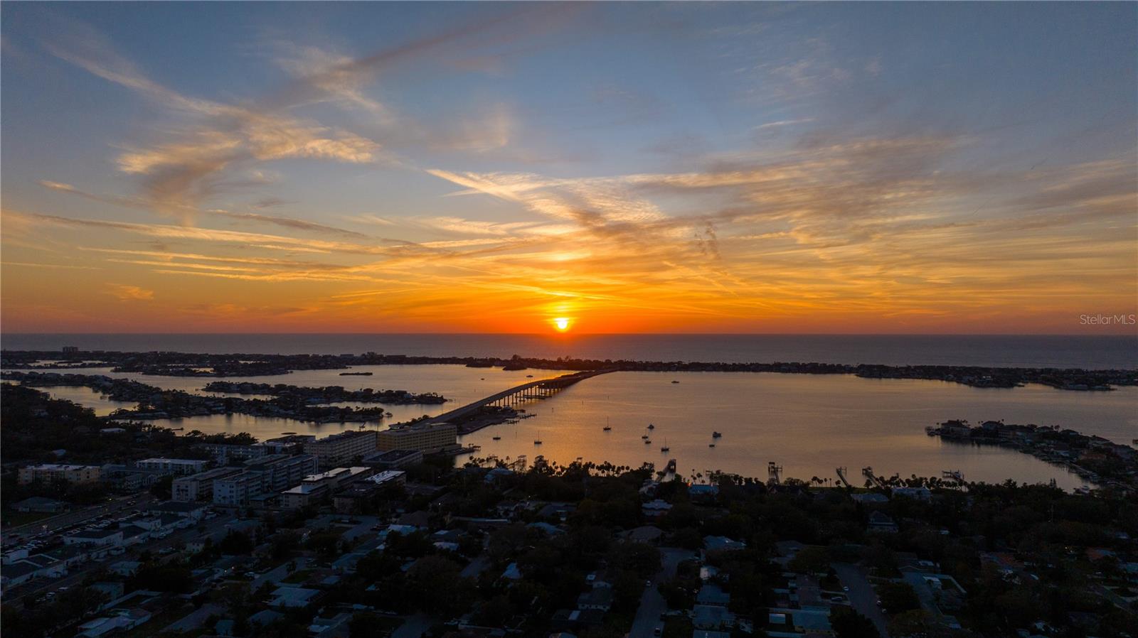 1047 11TH AVE NW, LARGO, FL, 33770