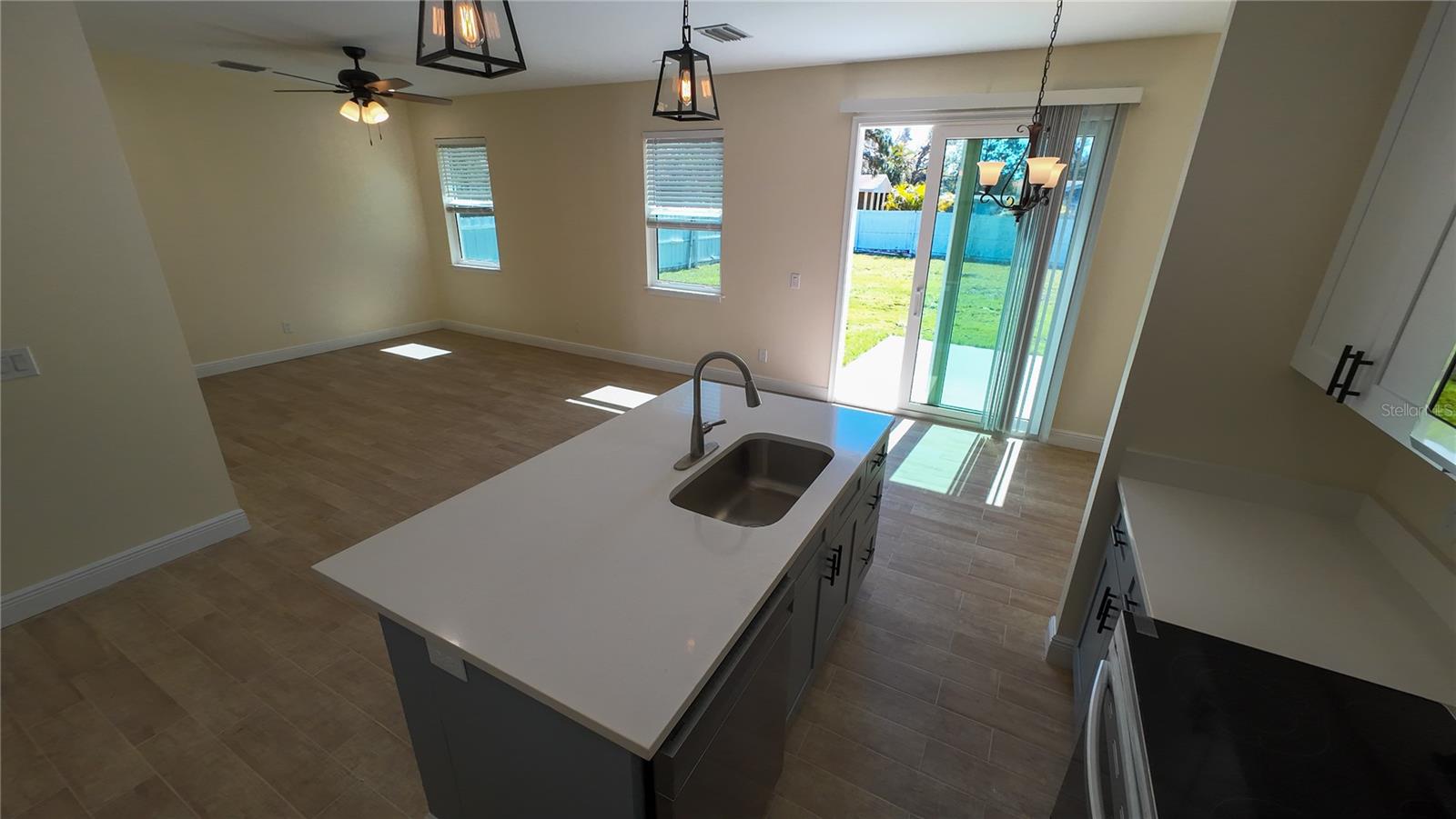1047 11TH AVE NW, LARGO, FL, 33770