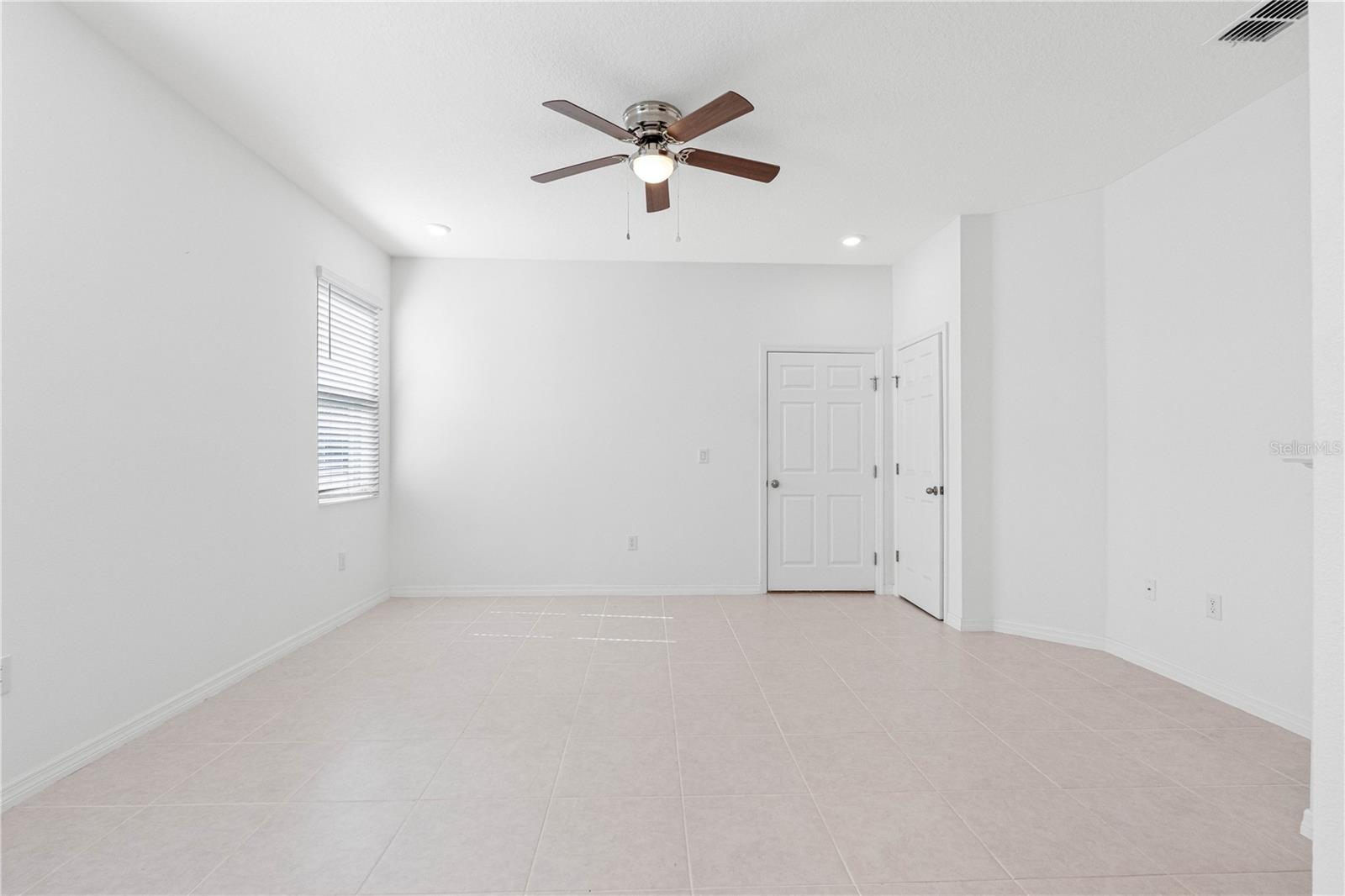 5786 SPOTTED HARRIER WAY, LITHIA, FL, 33547