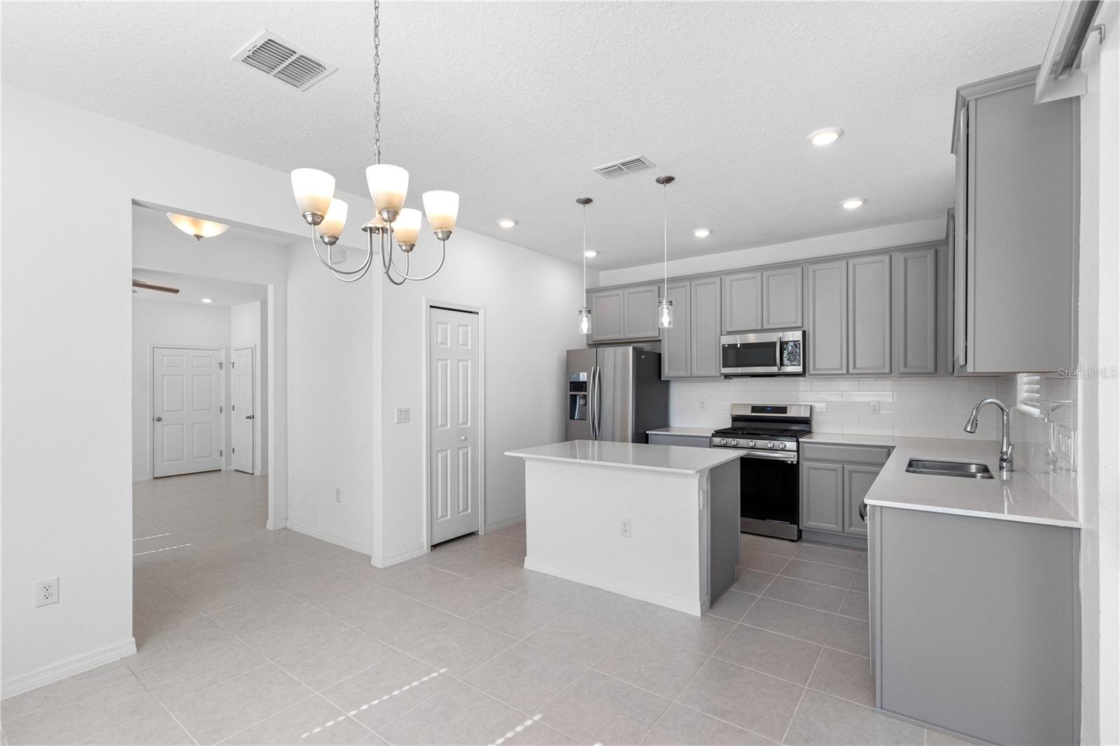5786 SPOTTED HARRIER WAY, LITHIA, FL, 33547
