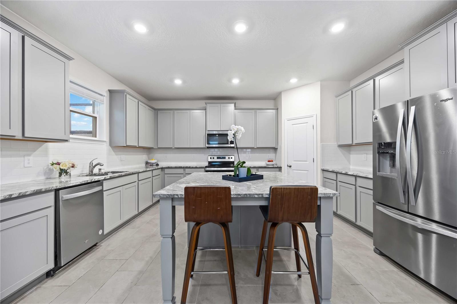 17564 CANTARINA CV, LAKEWOOD RANCH, FL, 34211