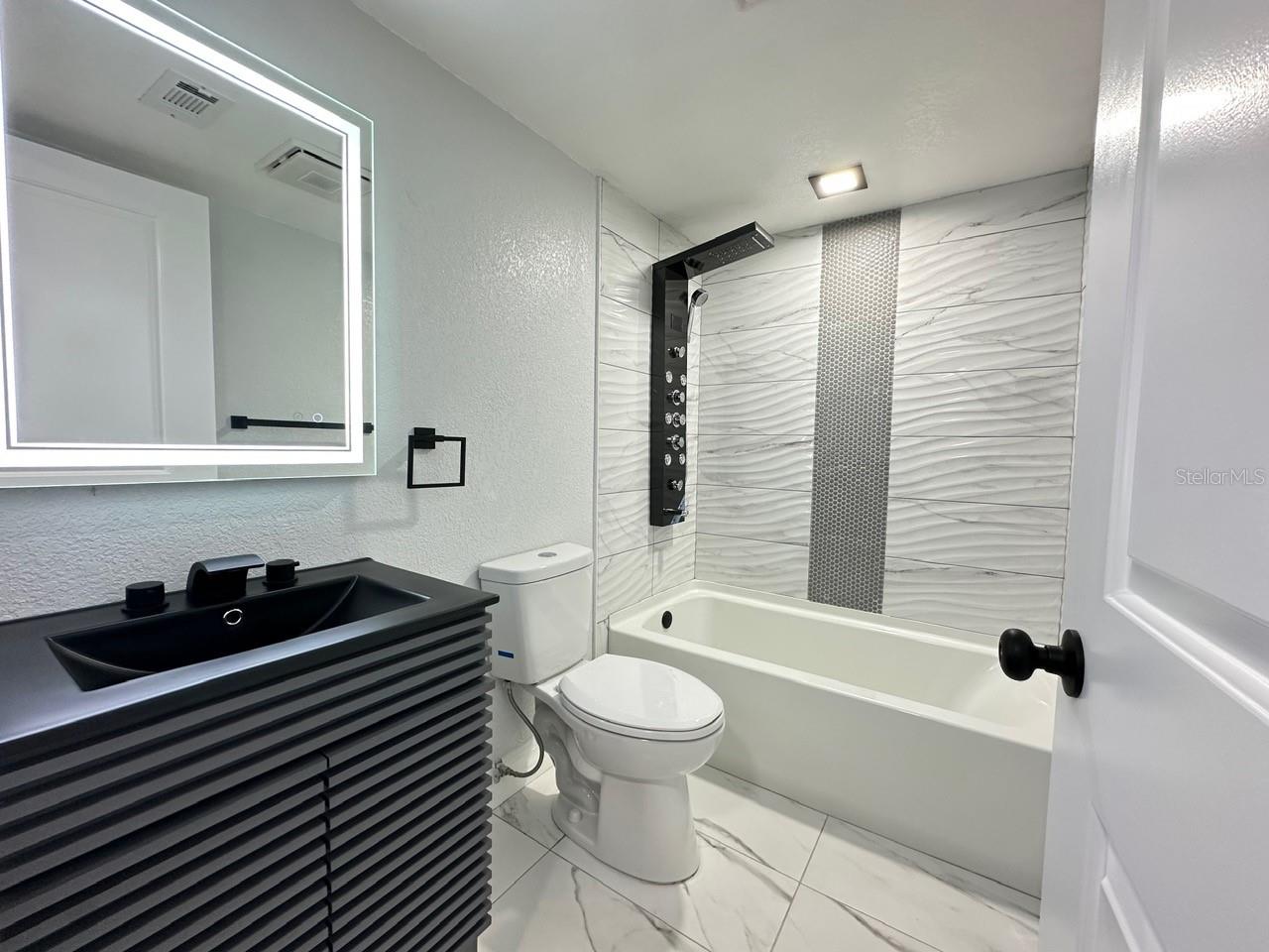 4036 CORTEZ DR #A, TAMPA, FL, 33614