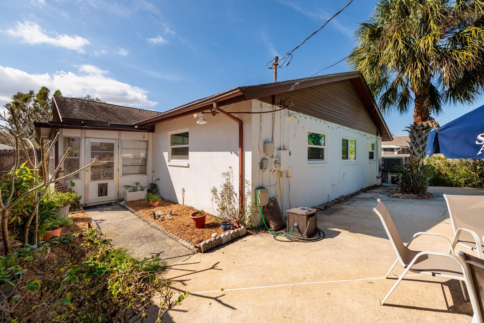 5611 VENETIAN BLVD NE, ST PETERSBURG, FL, 33703