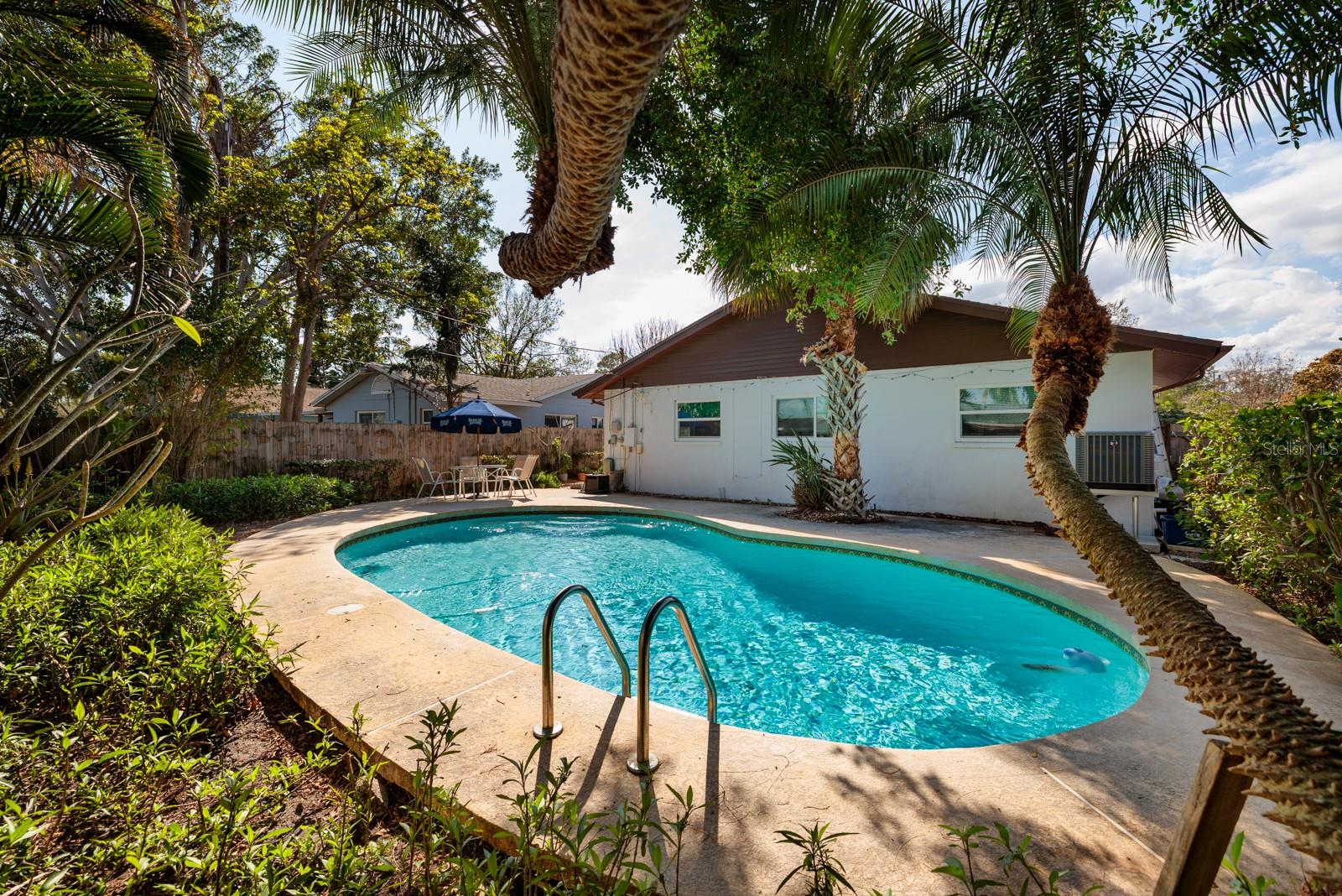 5611 VENETIAN BLVD NE, ST PETERSBURG, FL, 33703