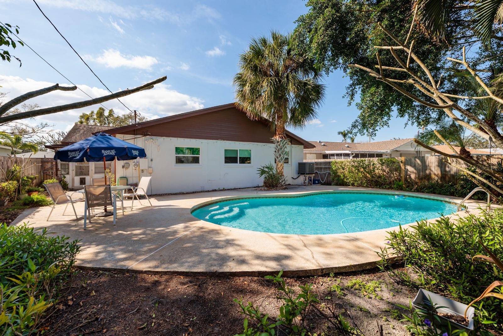 5611 VENETIAN BLVD NE, ST PETERSBURG, FL, 33703