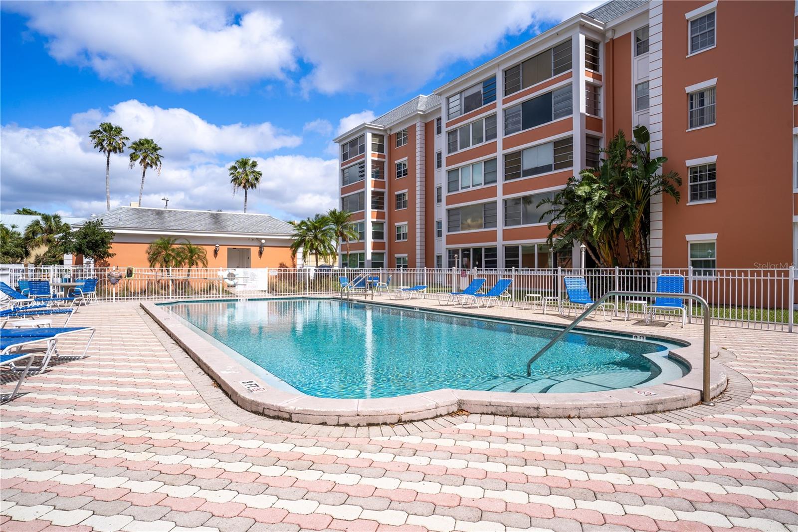 6960 20TH AVE N #405, ST PETERSBURG, FL, 33710