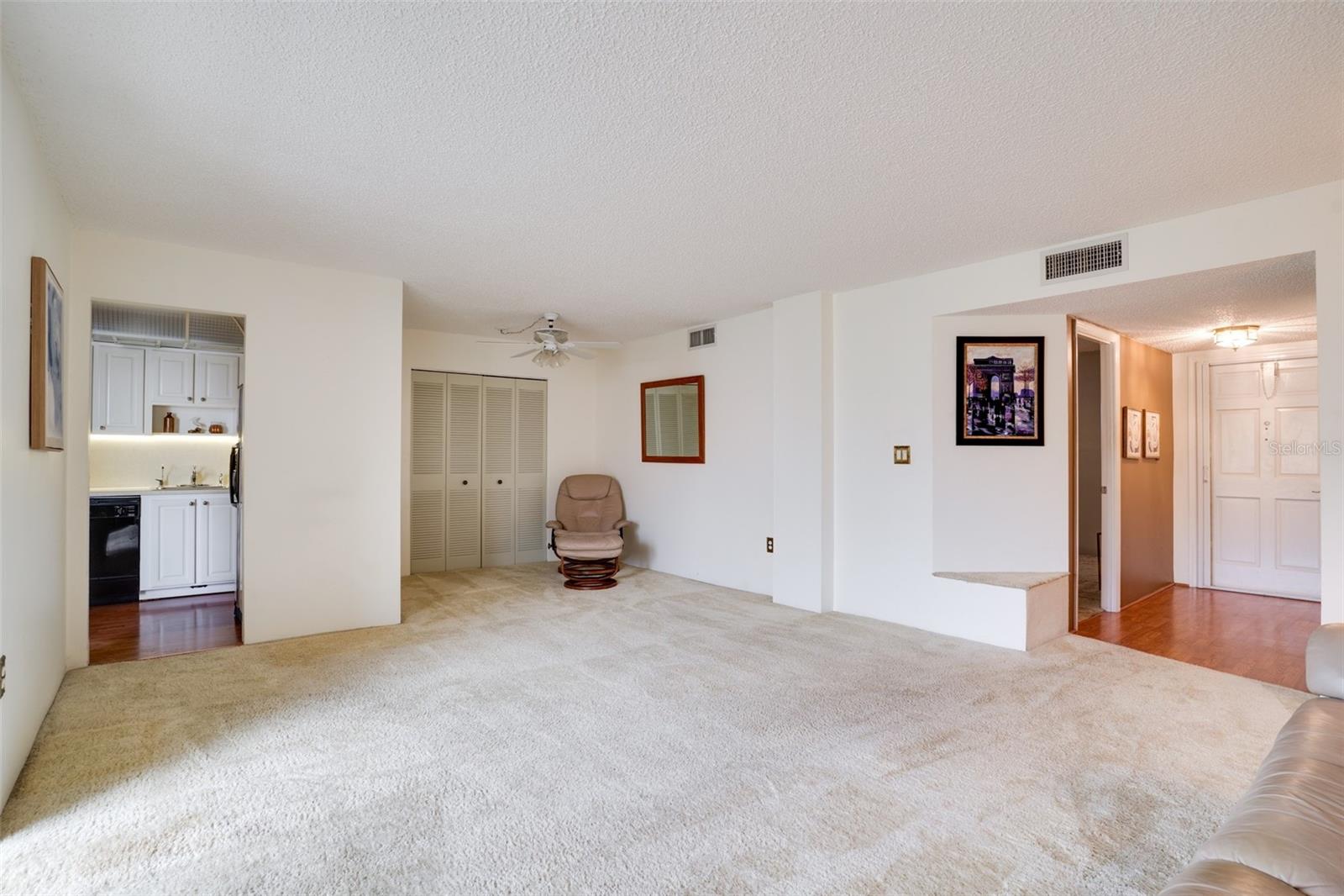 6960 20TH AVE N #405, ST PETERSBURG, FL, 33710