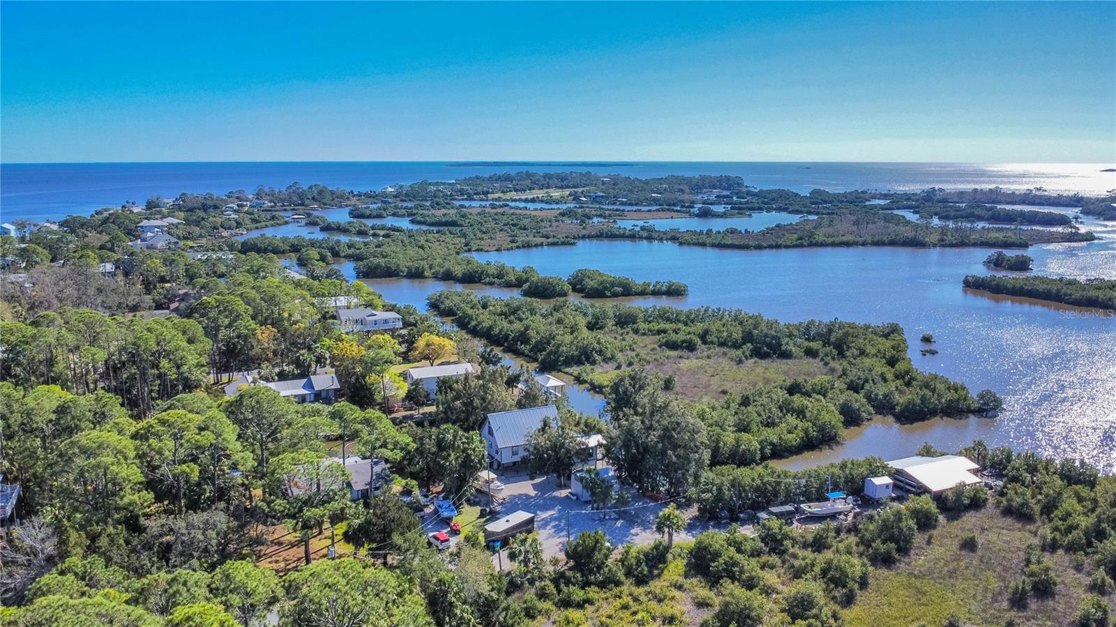 16490 SW INDIANA AVE, CEDAR KEY, FL, 32625