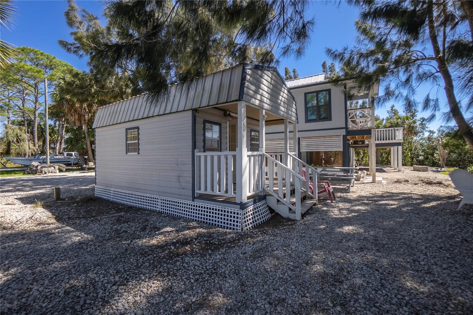 16490 SW INDIANA AVE, CEDAR KEY, FL, 32625