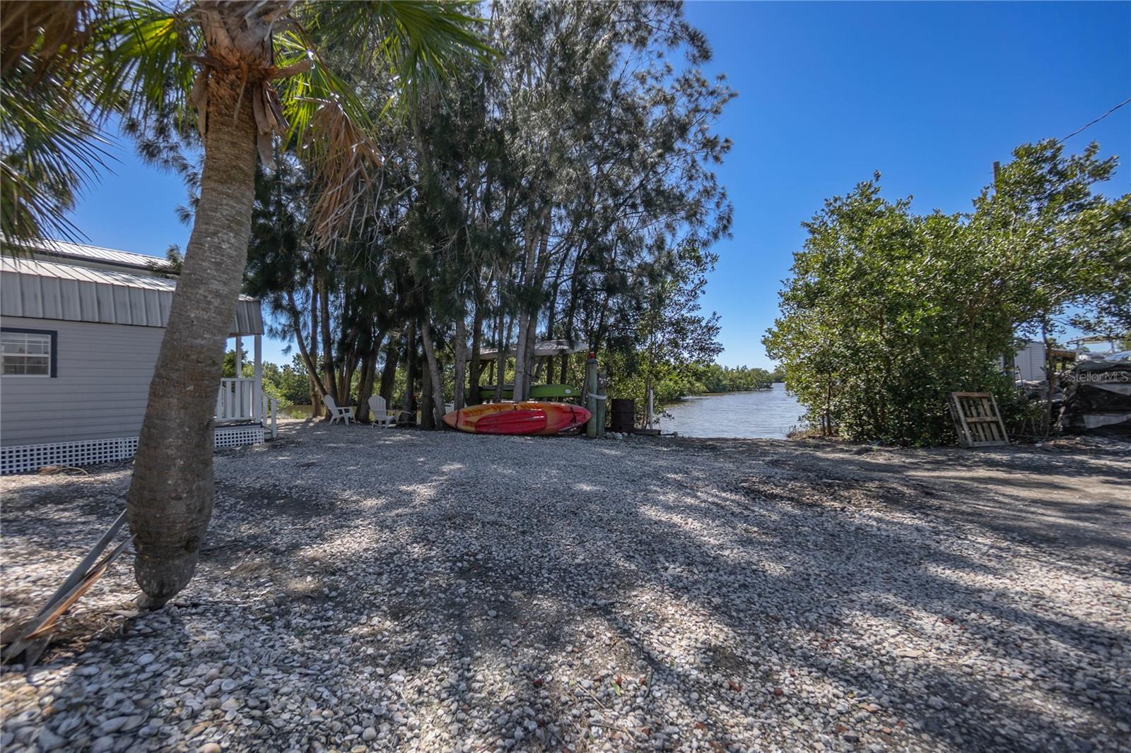 16490 SW INDIANA AVE, CEDAR KEY, FL, 32625