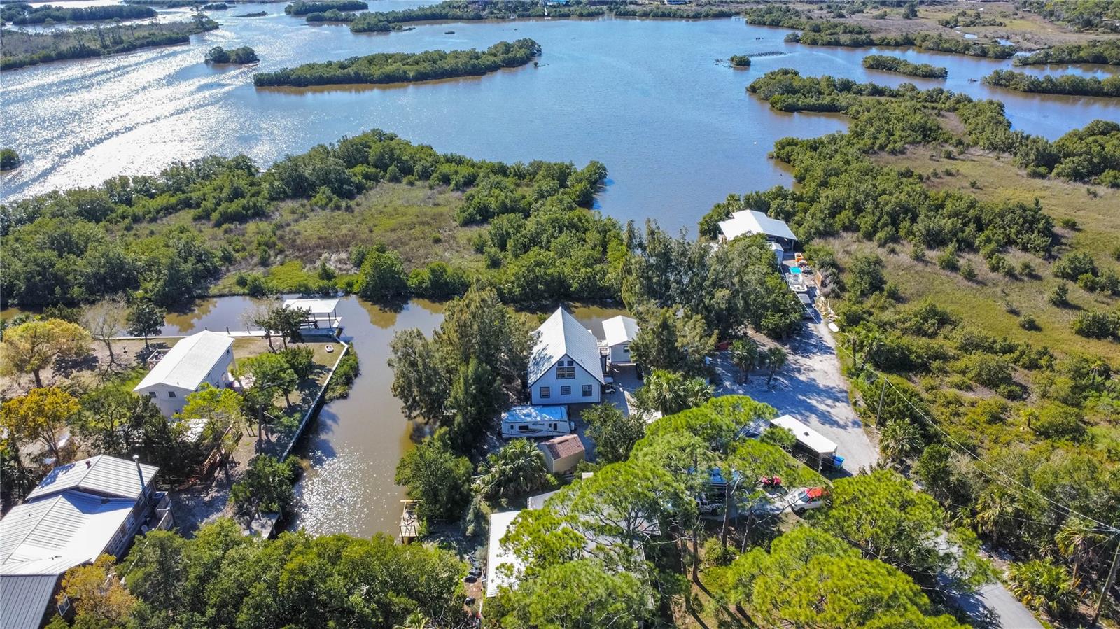 16490 SW INDIANA AVE, CEDAR KEY, FL, 32625