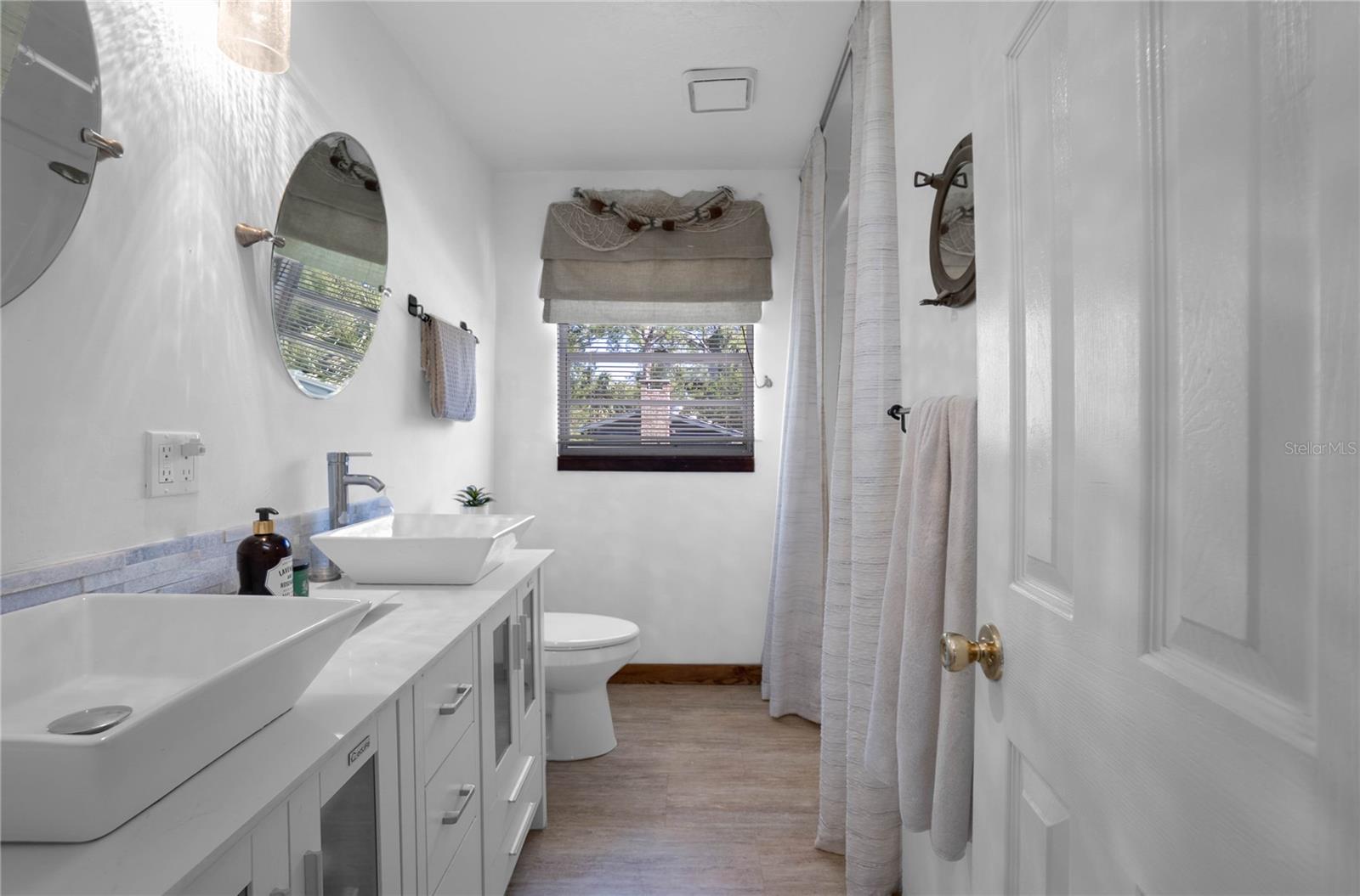 16490 SW INDIANA AVE, CEDAR KEY, FL, 32625