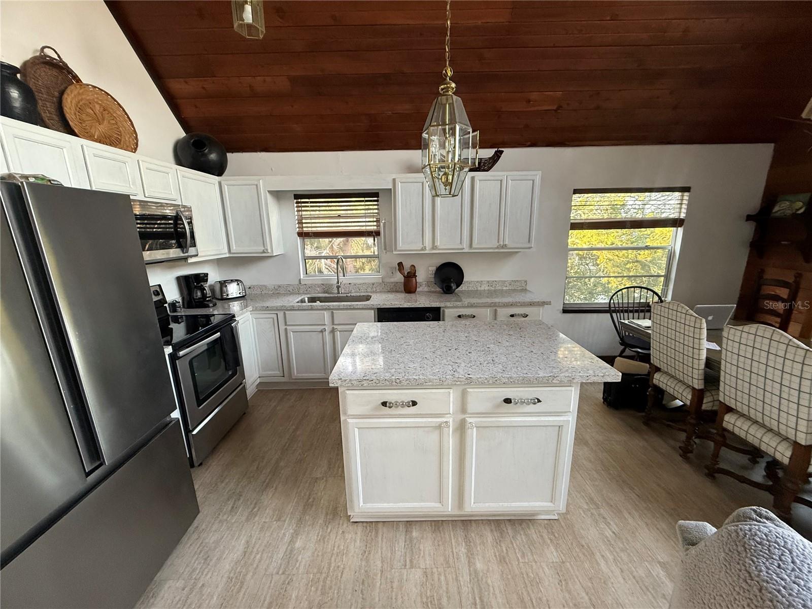 16490 SW INDIANA AVE, CEDAR KEY, FL, 32625