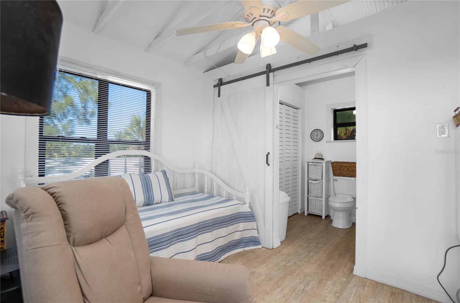 16490 SW INDIANA AVE, CEDAR KEY, FL, 32625