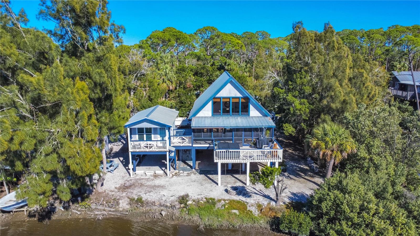 16490 SW INDIANA AVE, CEDAR KEY, FL, 32625