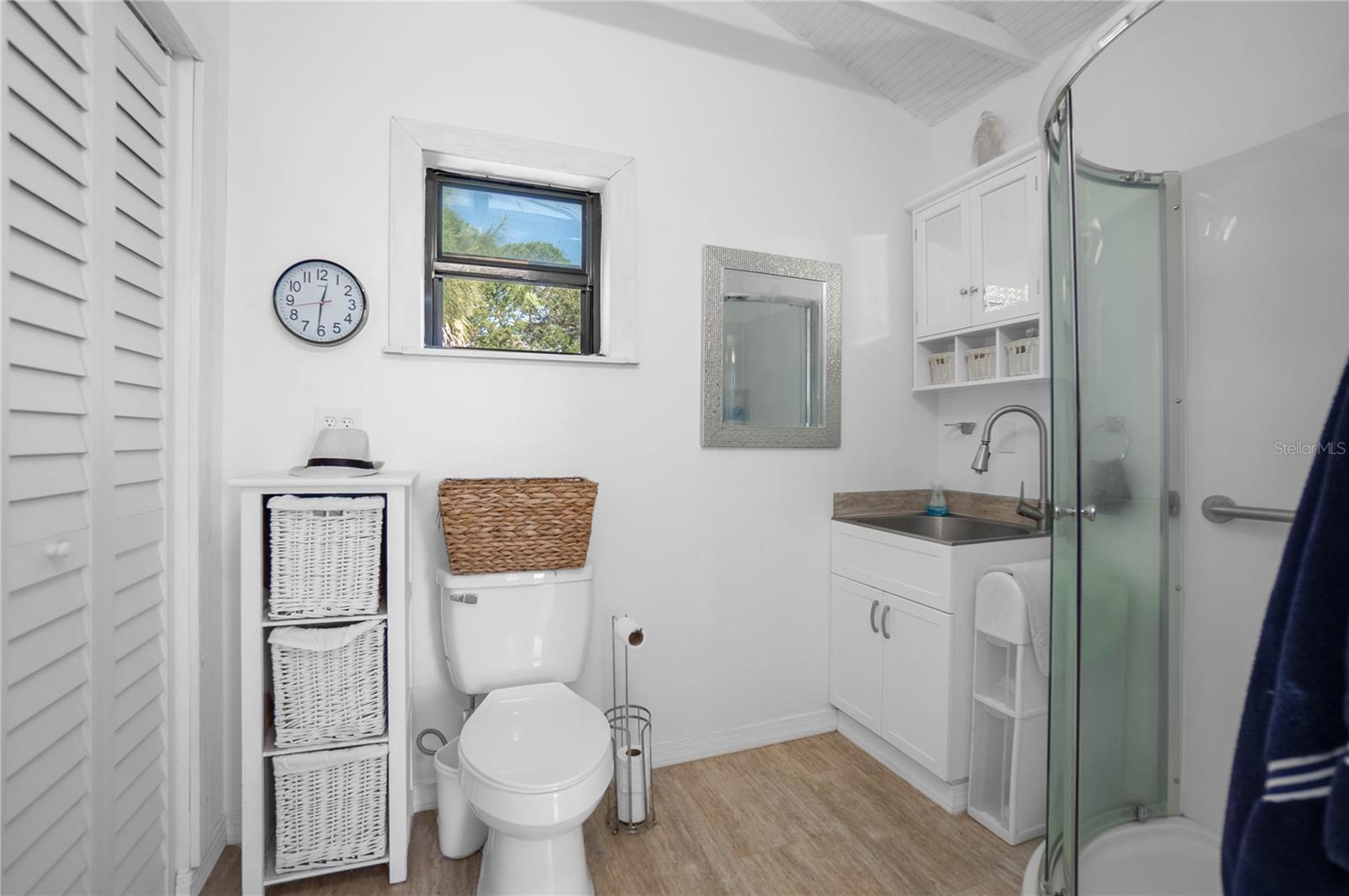 16490 SW INDIANA AVE, CEDAR KEY, FL, 32625